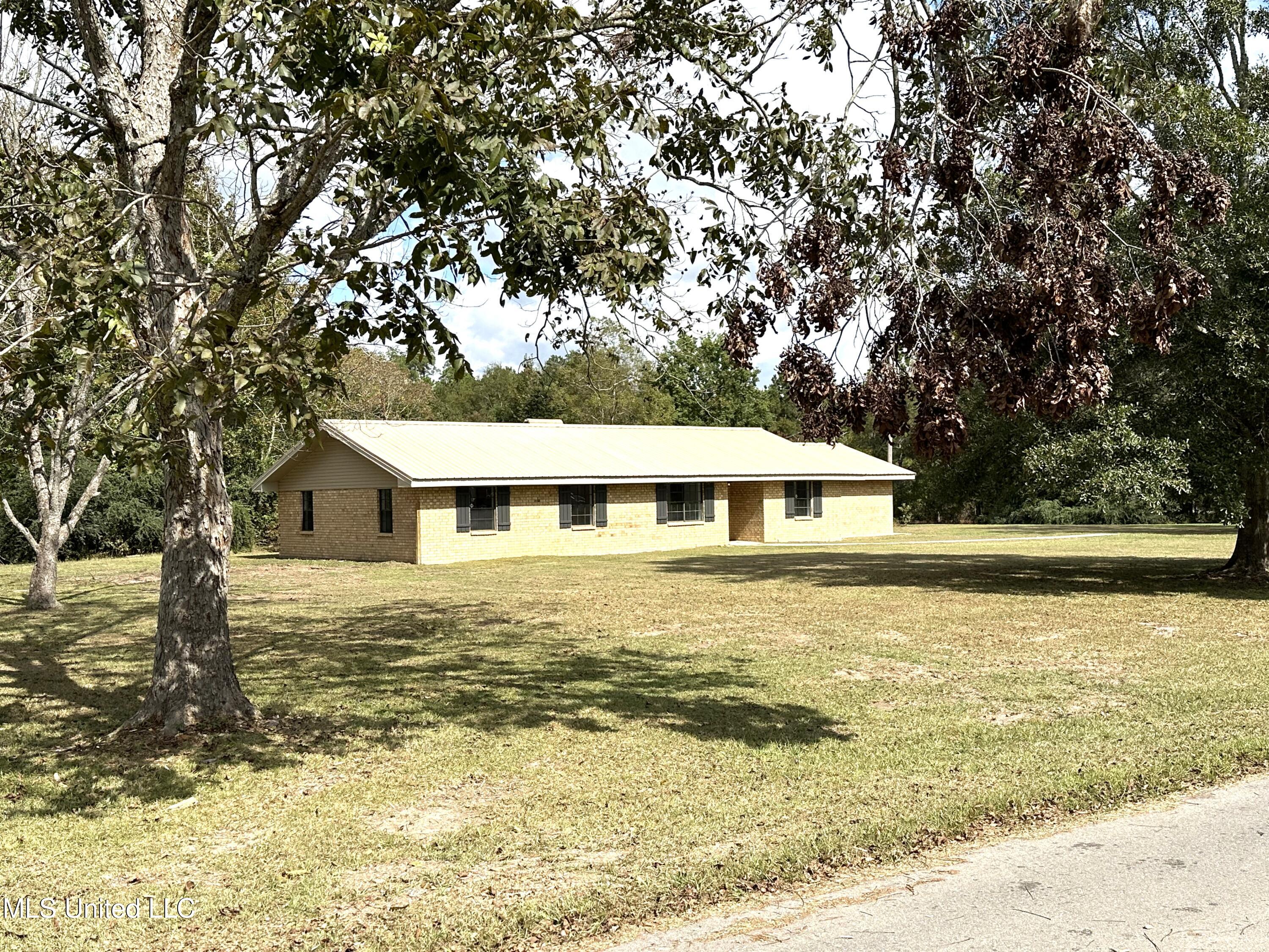 15077 Alsobrooks Road, Picayune, Mississippi image 4