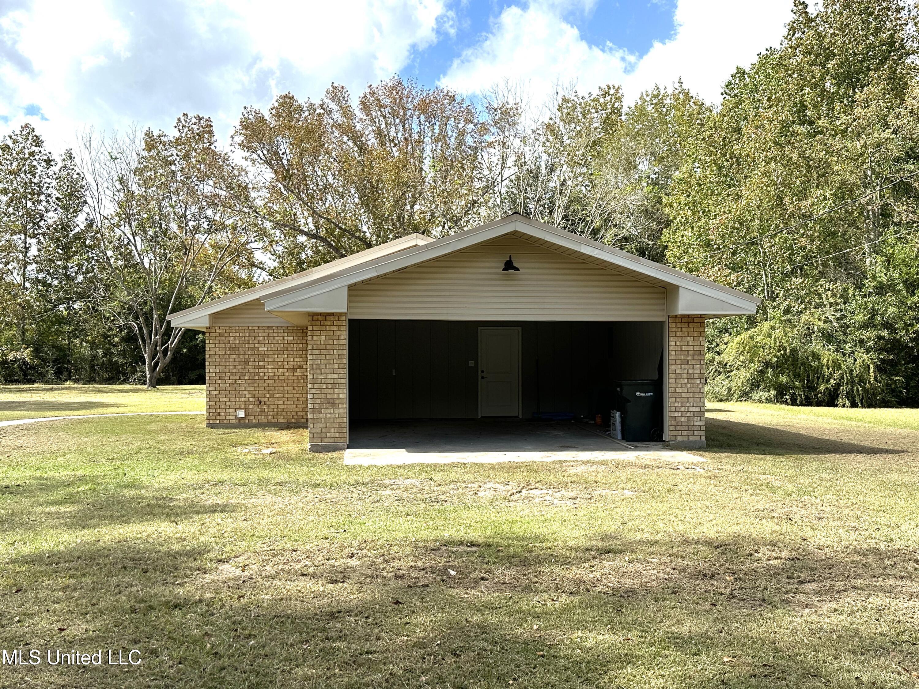 15077 Alsobrooks Road, Picayune, Mississippi image 9