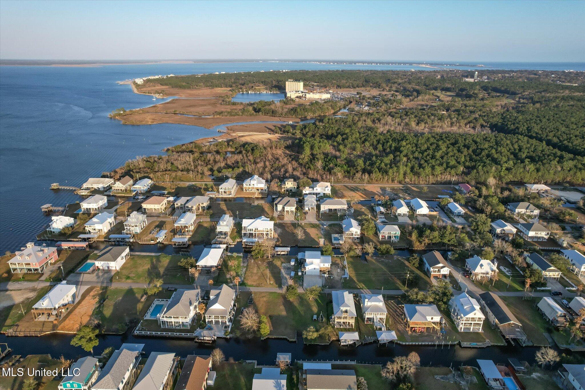 86 Fiber Street, Bay Saint Louis, Mississippi image 9