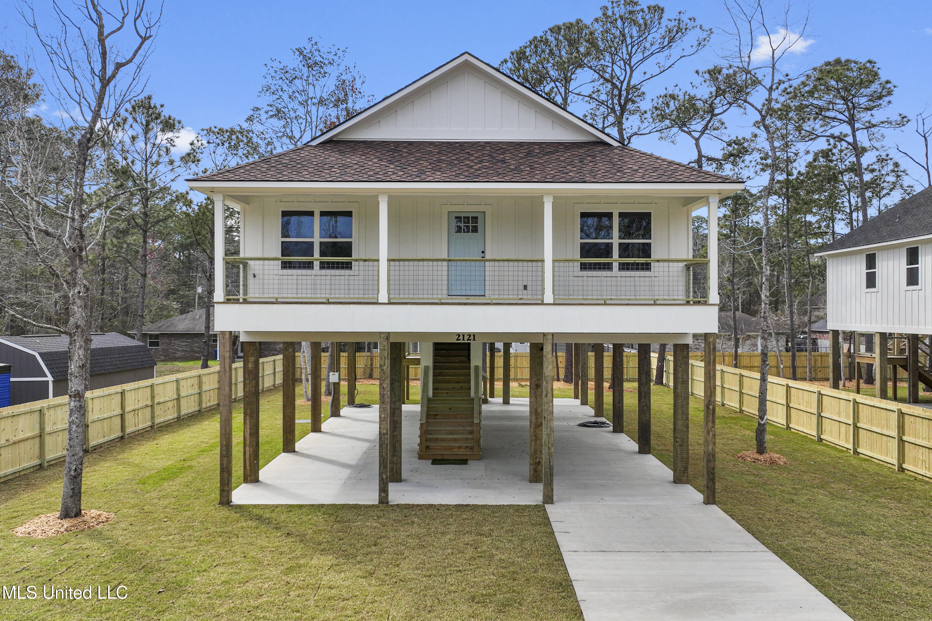 2121 S 7th Street, Ocean Springs, Mississippi image 1