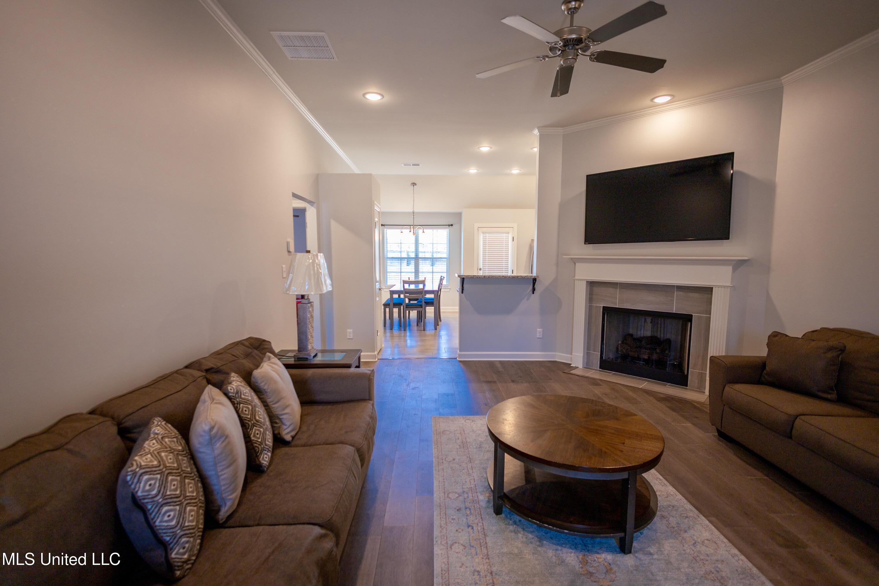 7599 Ridgefield Drive, Horn Lake, Mississippi image 3