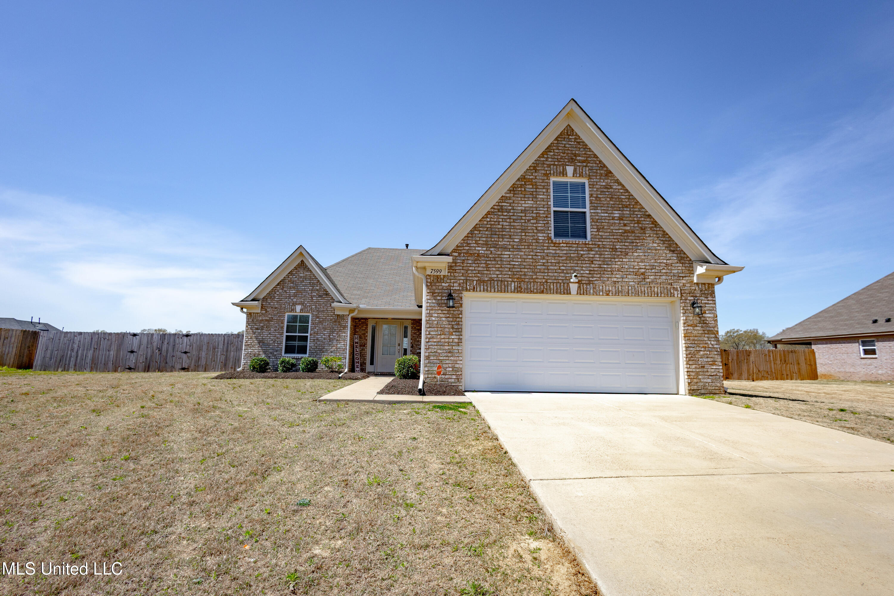7599 Ridgefield Drive, Horn Lake, Mississippi image 2