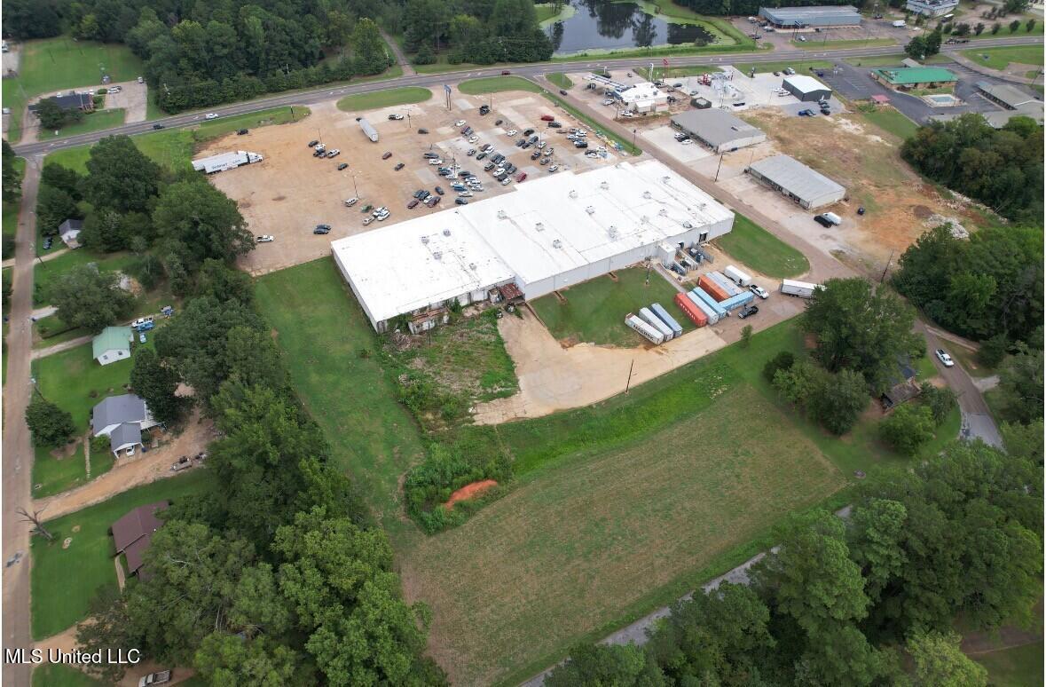 660 E Madison Street, Houston, Mississippi image 3