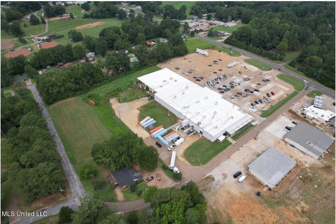 660 E Madison Street, Houston, Mississippi image 4