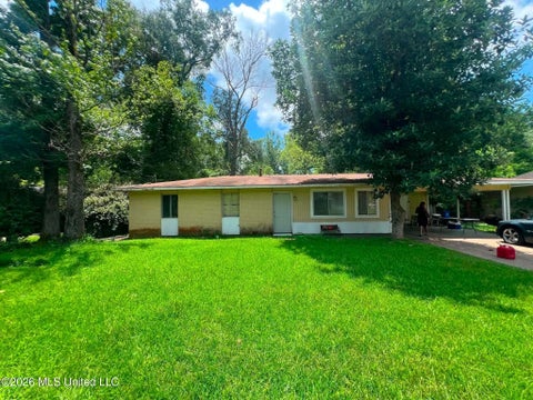 Homes For Sale - 1109 Wooddell Drive<br/> Hinds County, Jackson, MS 39212