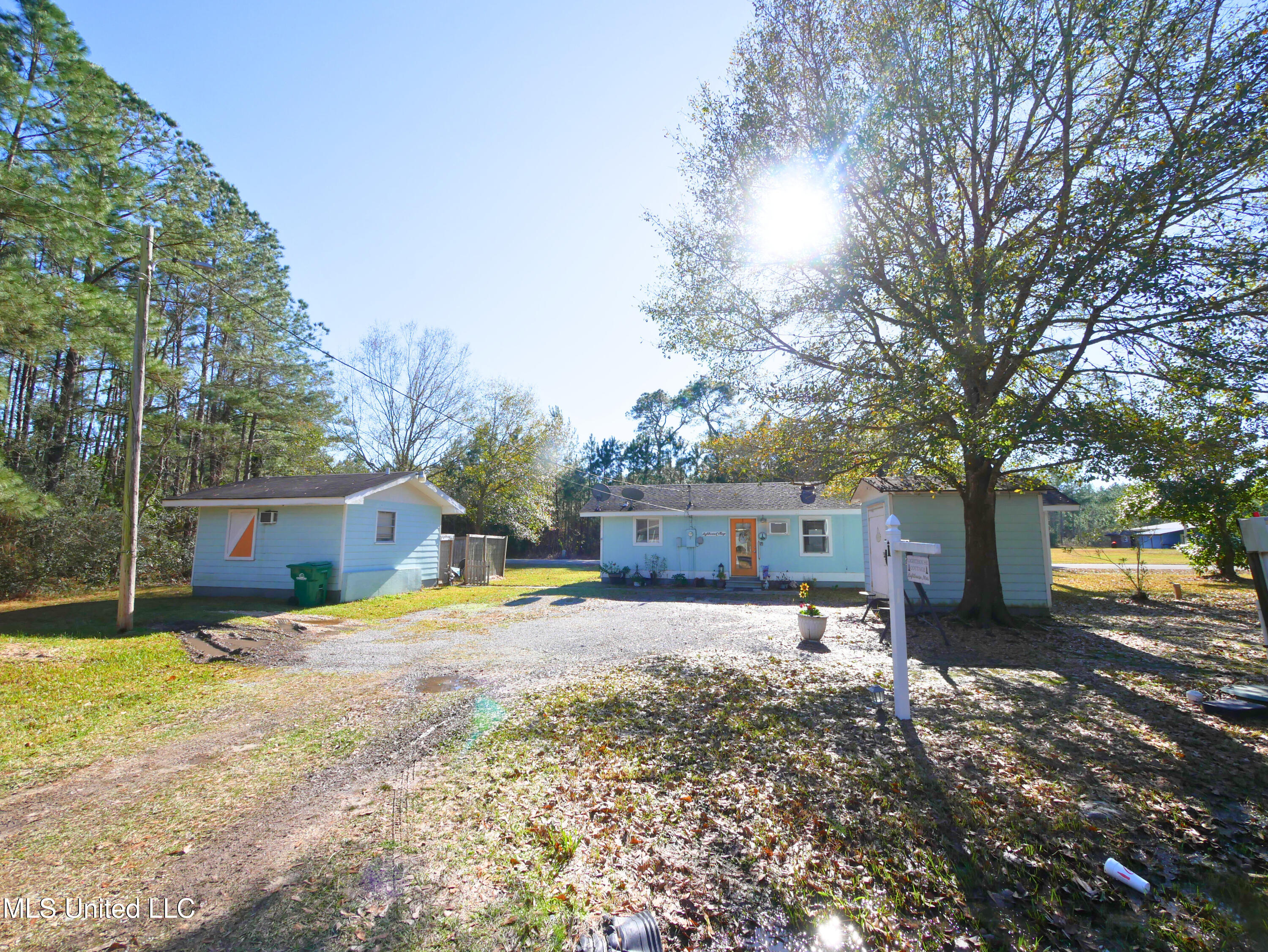 6138 E Desoto Street, Bay Saint Louis, Mississippi image 1