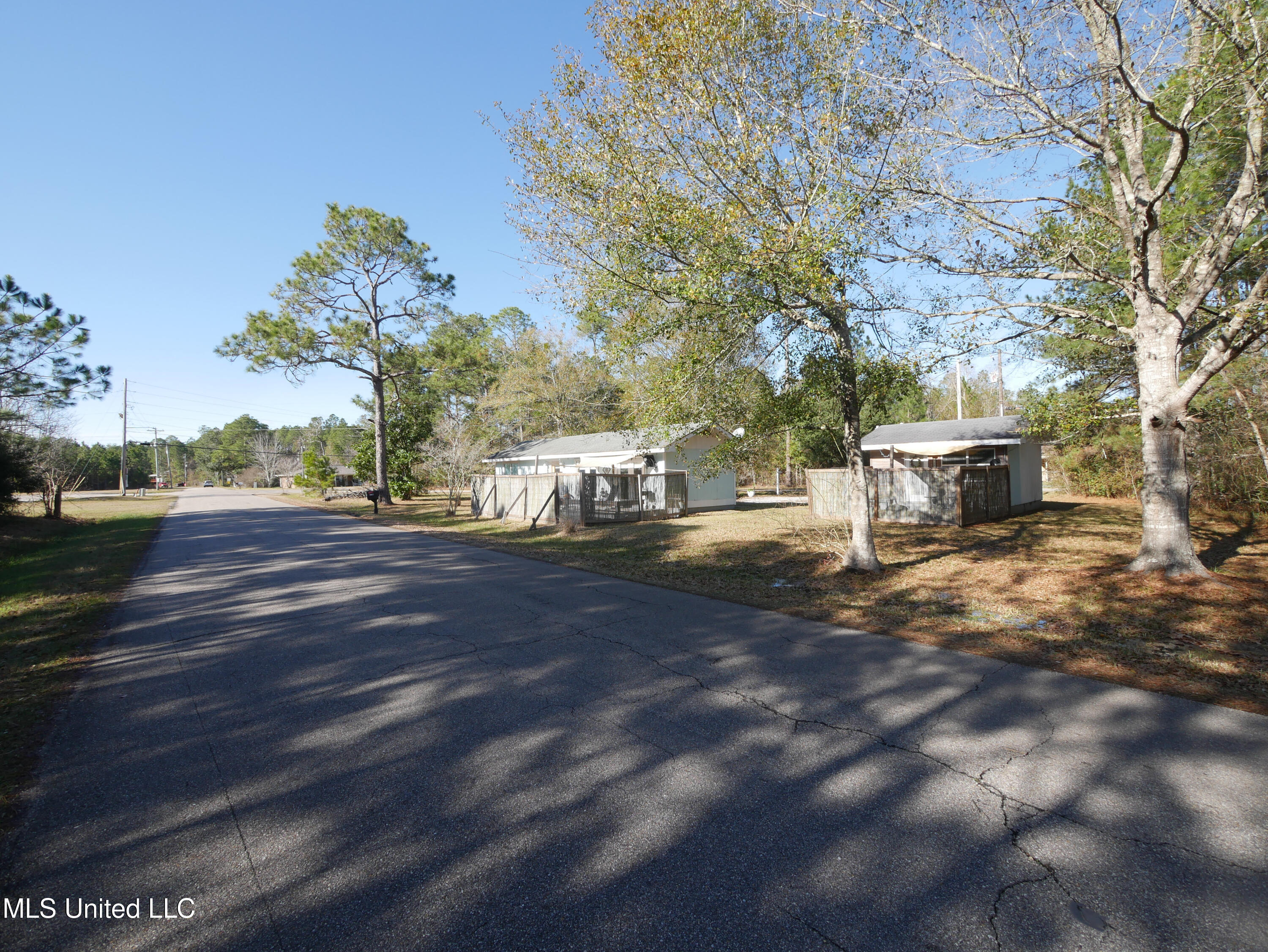 6138 E Desoto Street, Bay Saint Louis, Mississippi image 28