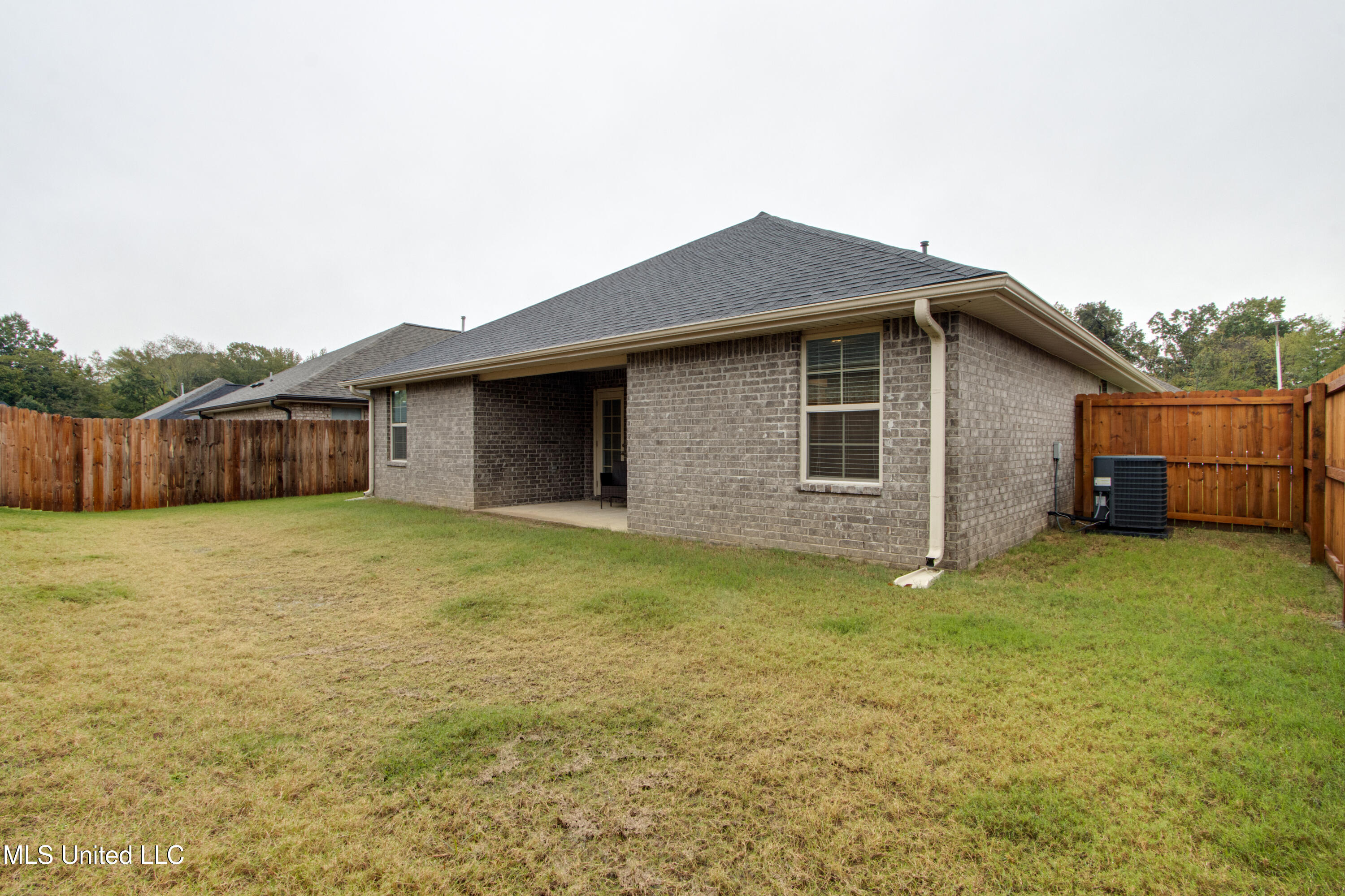 7826 Ferndale Drive, Olive Branch, Mississippi image 29