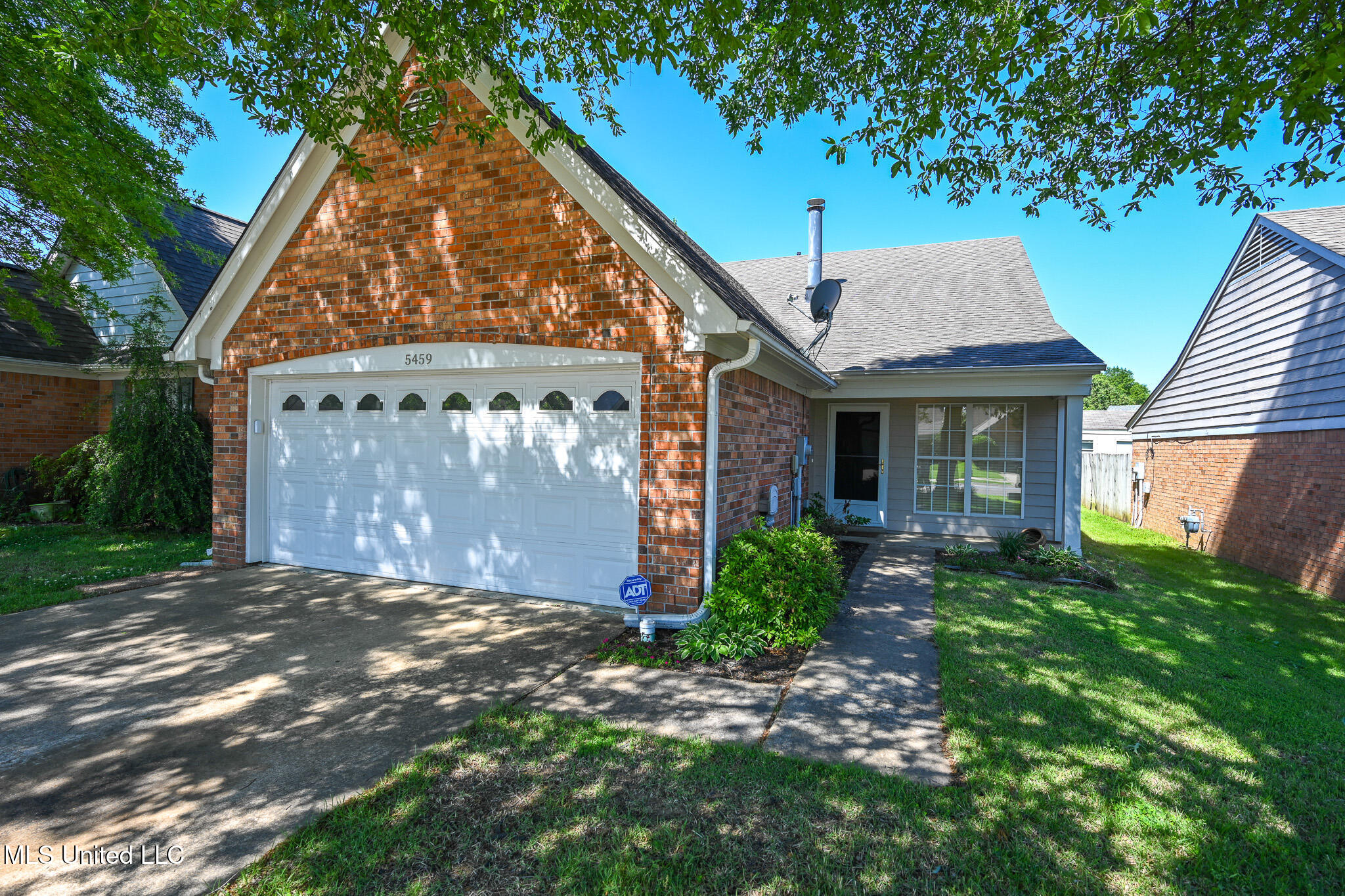 5459 Bradley Lane, Southaven, Mississippi image 1