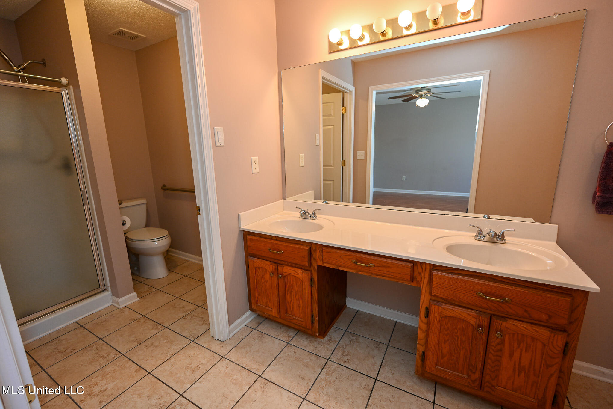 5459 Bradley Lane, Southaven, Mississippi image 28
