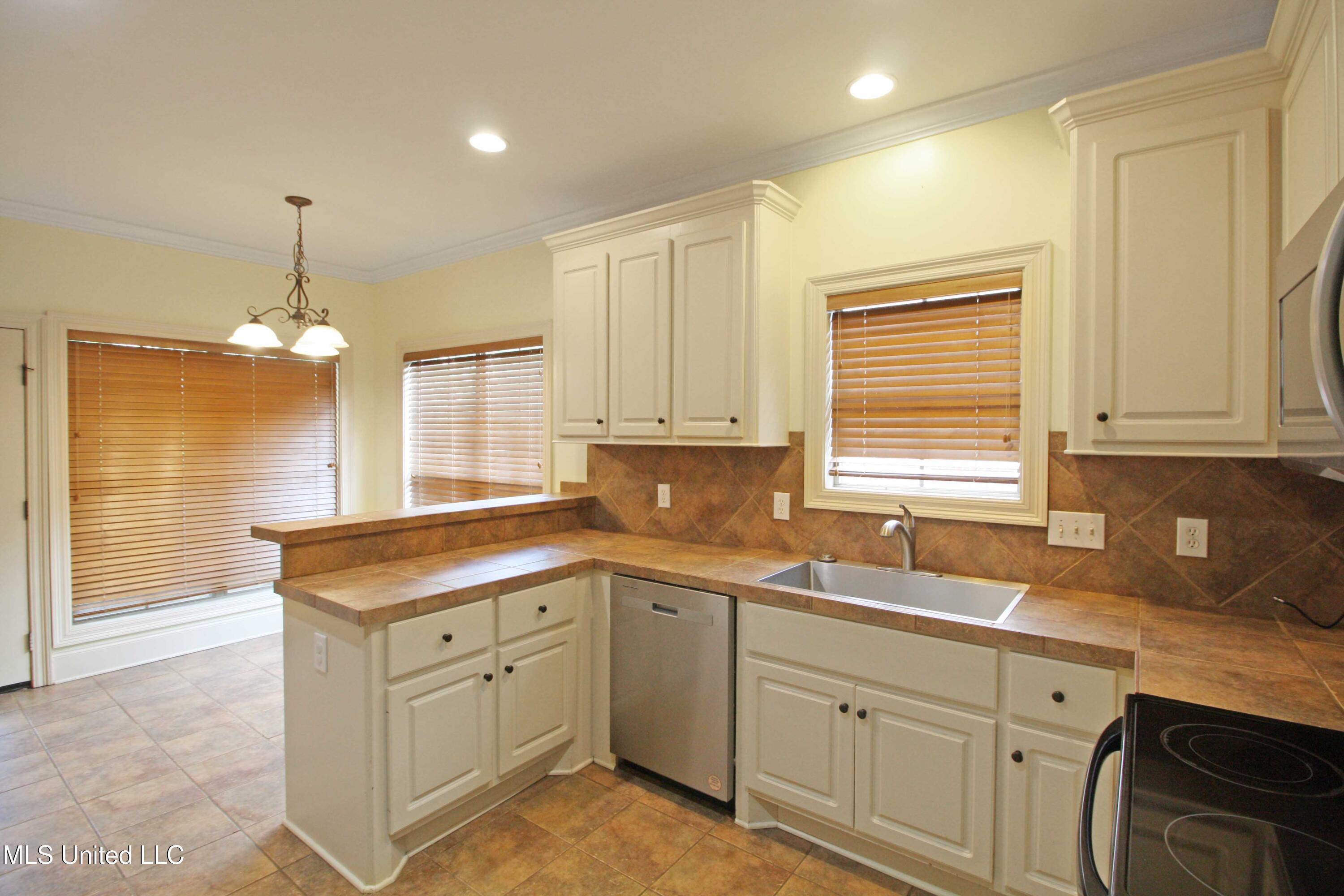 809 Jason Cove, Brandon, Mississippi image 17