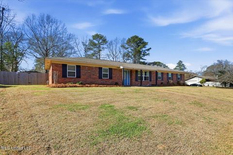 Apartment For Sale - 100 Rollingwood Drive<br/> Brandon, MS 39042