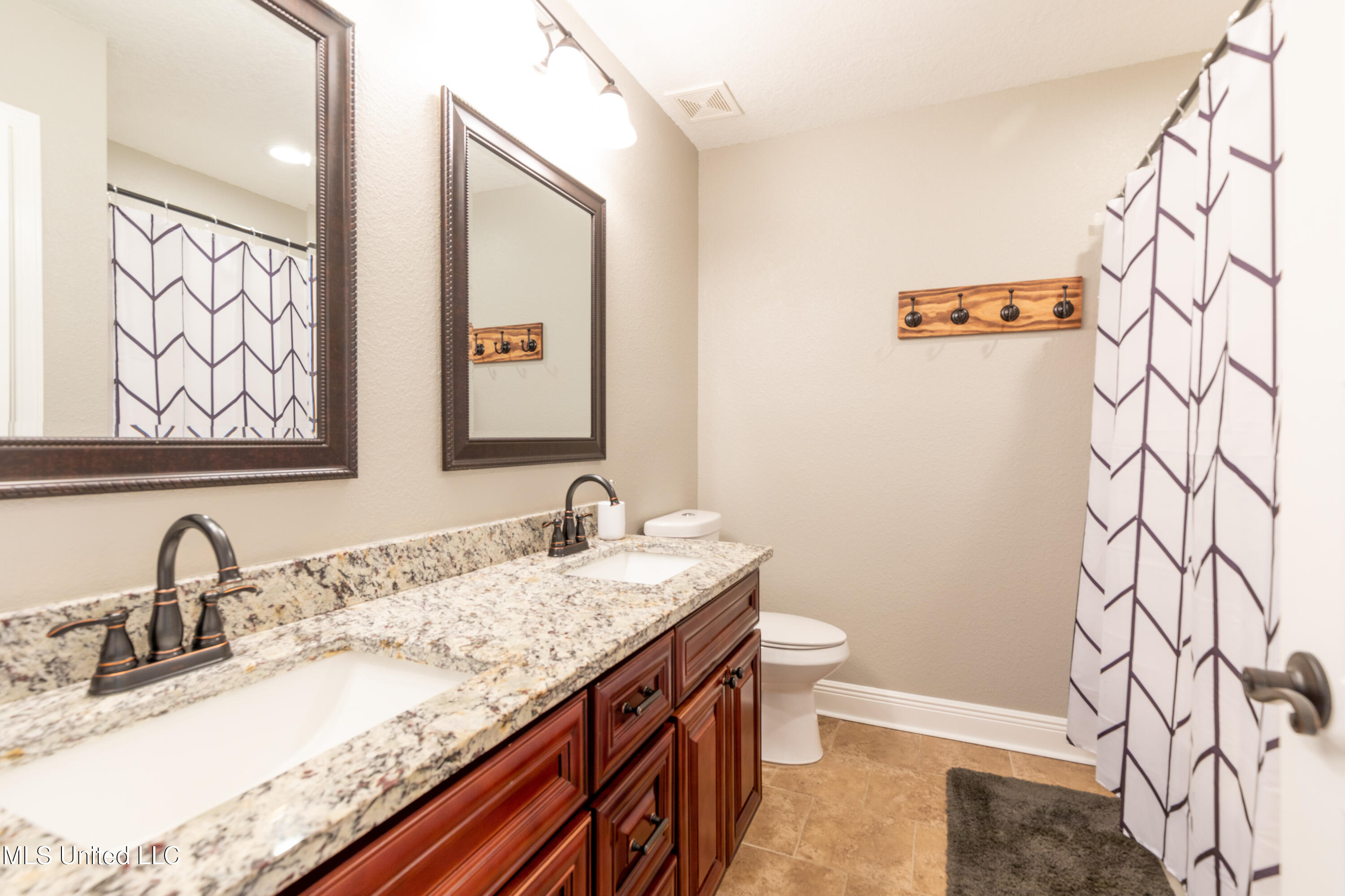 21829 Hunters Cove, Gulfport, Mississippi image 10