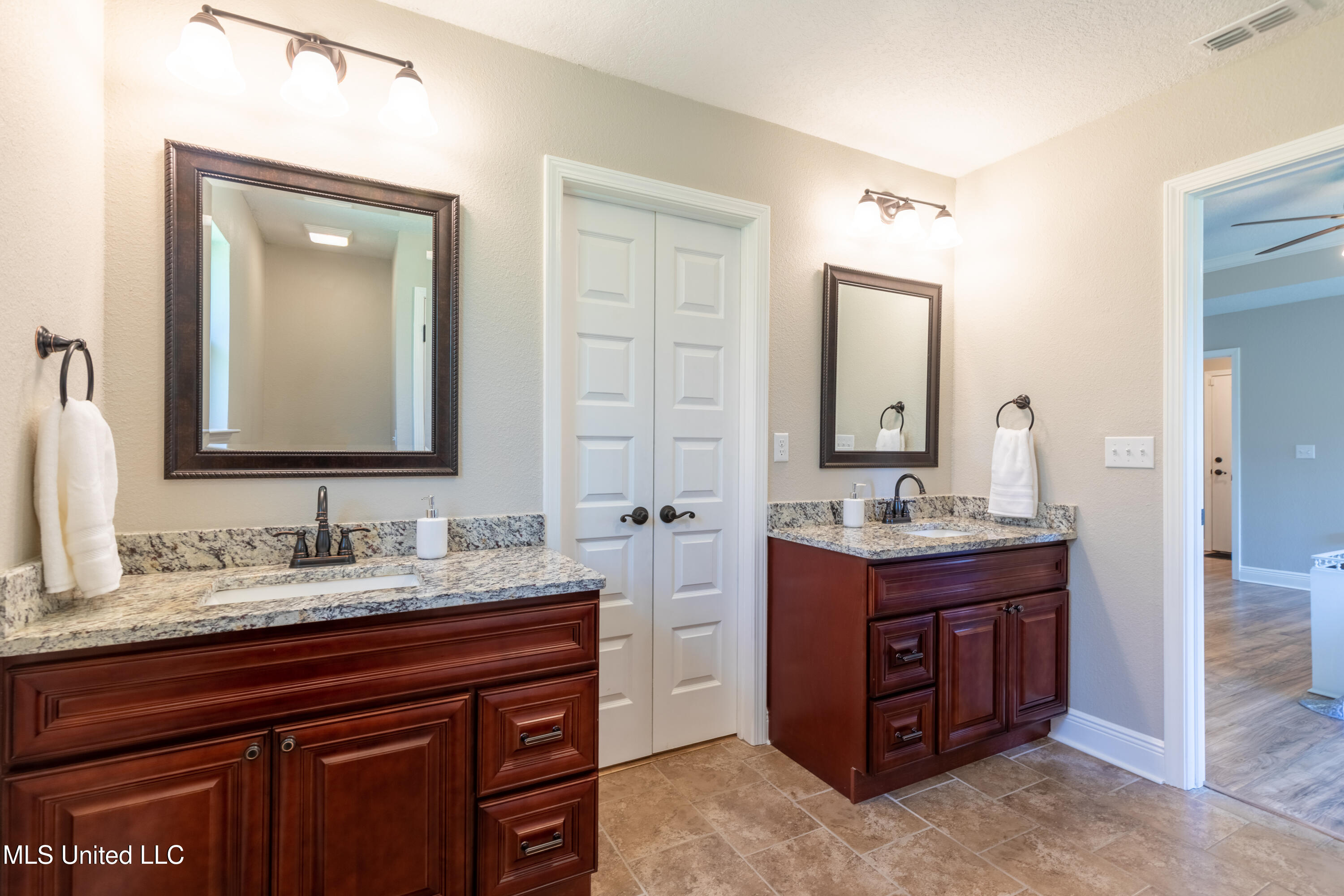 21829 Hunters Cove, Gulfport, Mississippi image 8
