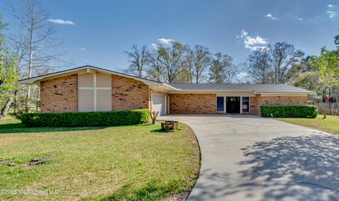 Homes For Sale - 306 Hancock Drive<br/> Smith County, Taylorsville, MS 39168