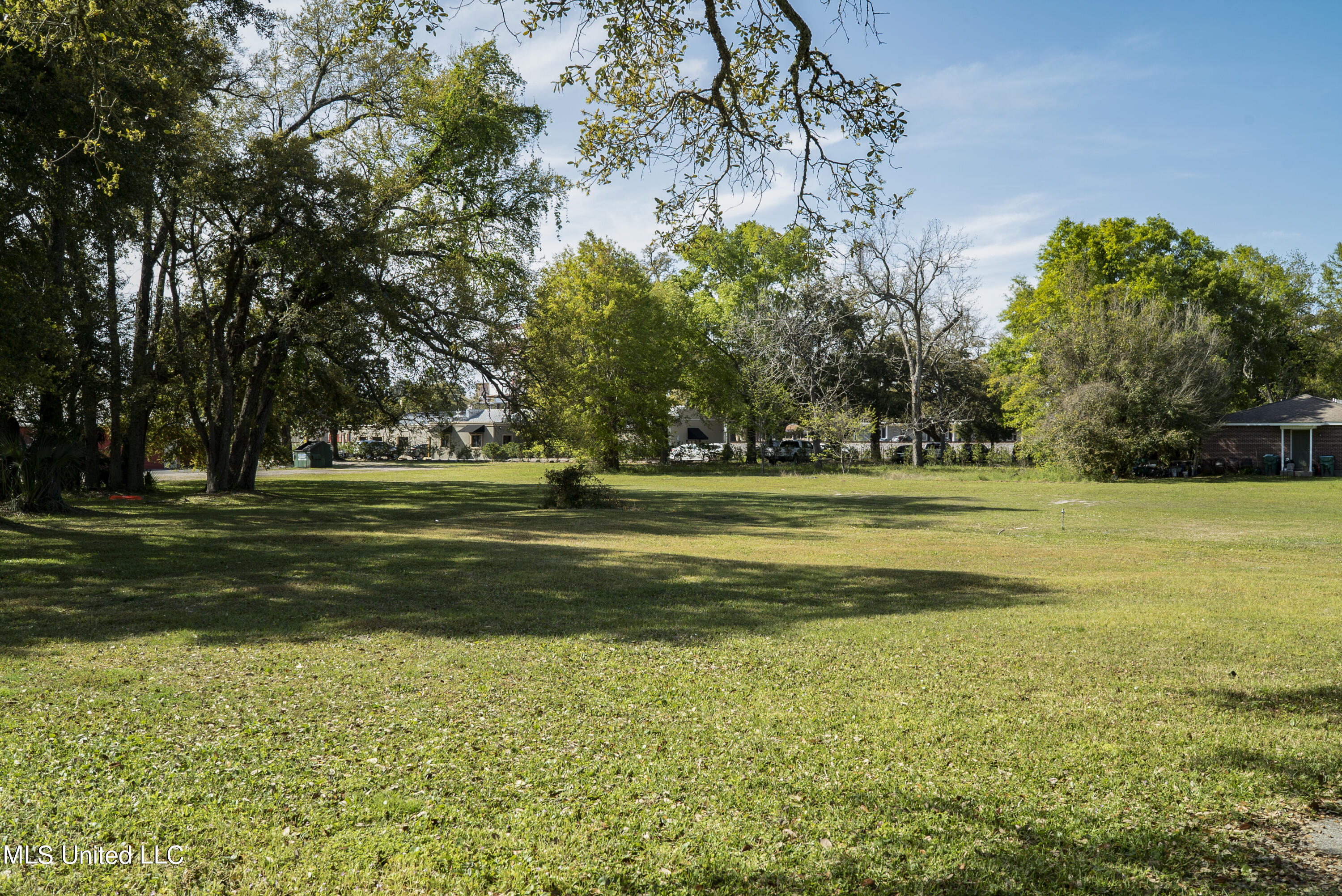 207 Palmetto Lane, Gulfport, Mississippi image 3