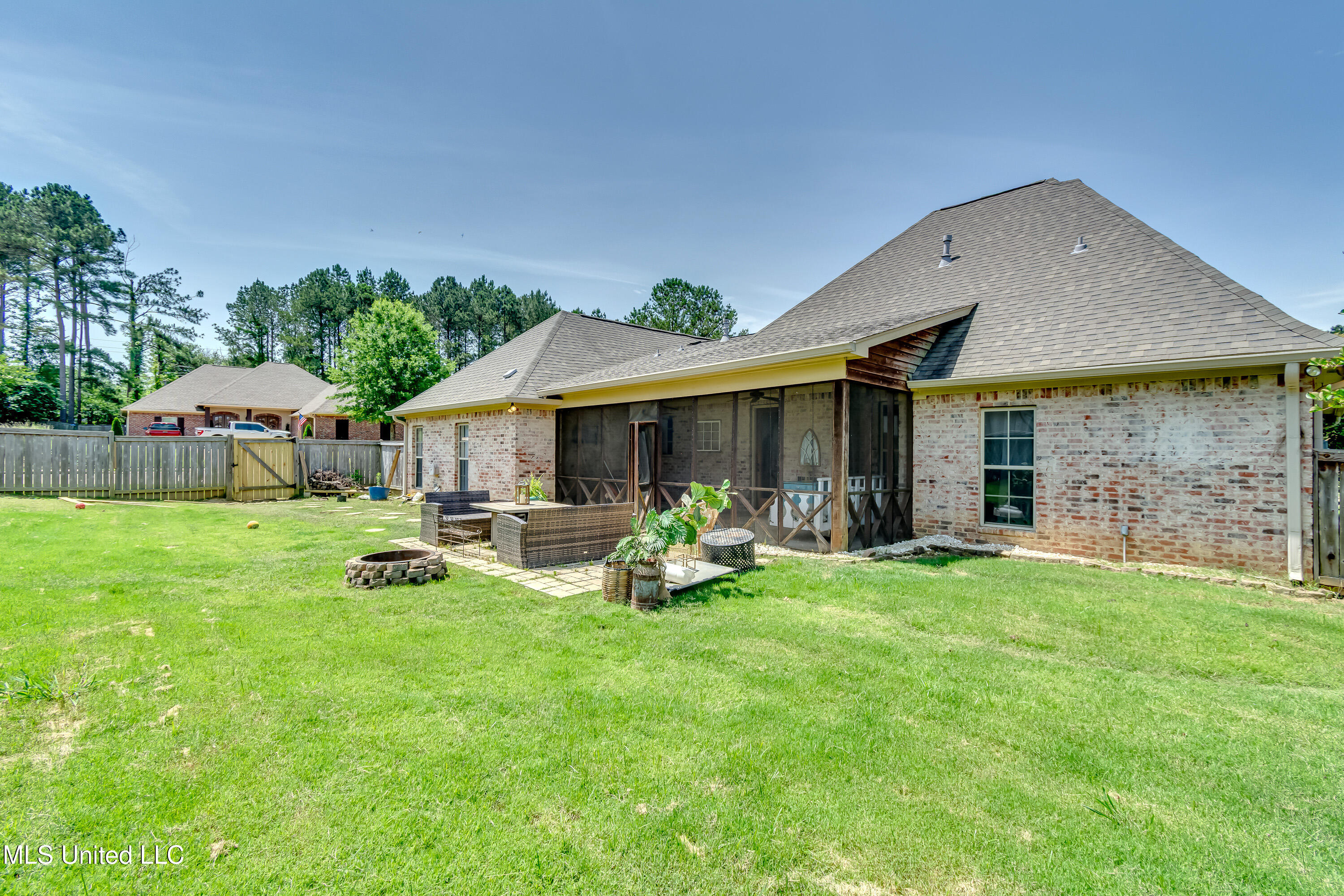 Madison, Mississippi 39110, United States, 4 Bedrooms Bedrooms, ,3 BathroomsBathrooms,Residential,Active,131621