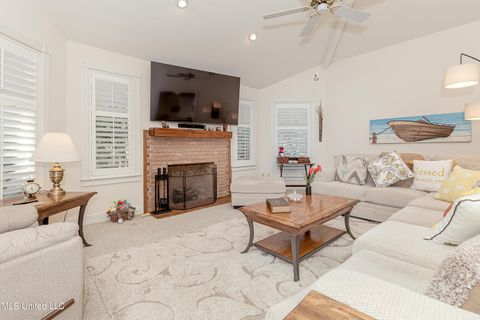 Single Family Residence in Ocean Springs MS 3817 Chaumont Circle 9.jpg