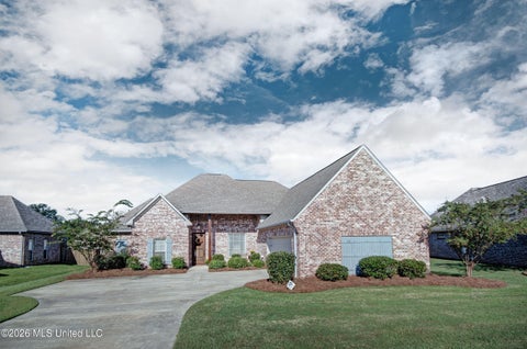 Homes For Sale - 117 Sweetbriar Drive<br/> Canton, MS 39046