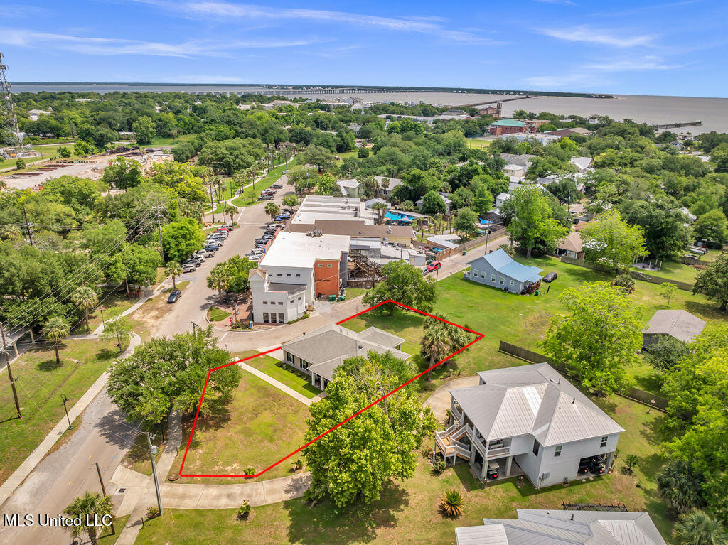 234 Keller Street, Bay Saint Louis, Mississippi image 4