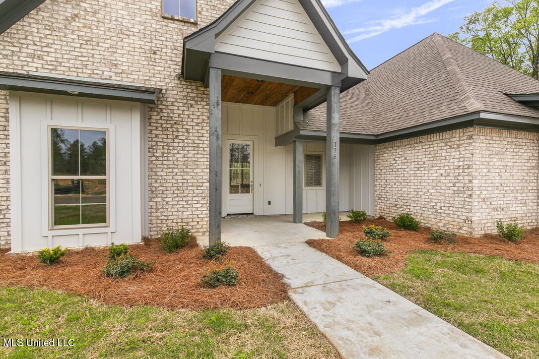 115 Grayson Way, Madison, Mississippi image 5