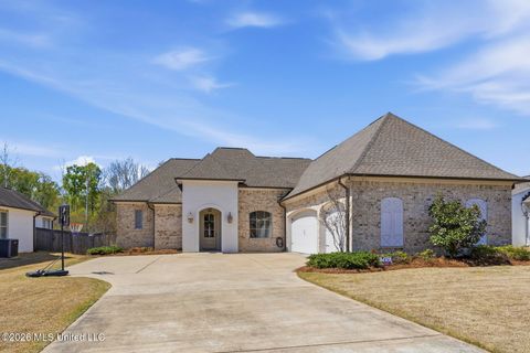 Homes For Sale - 113 Dixon Run<br/> Madison County, Madison, MS 39110