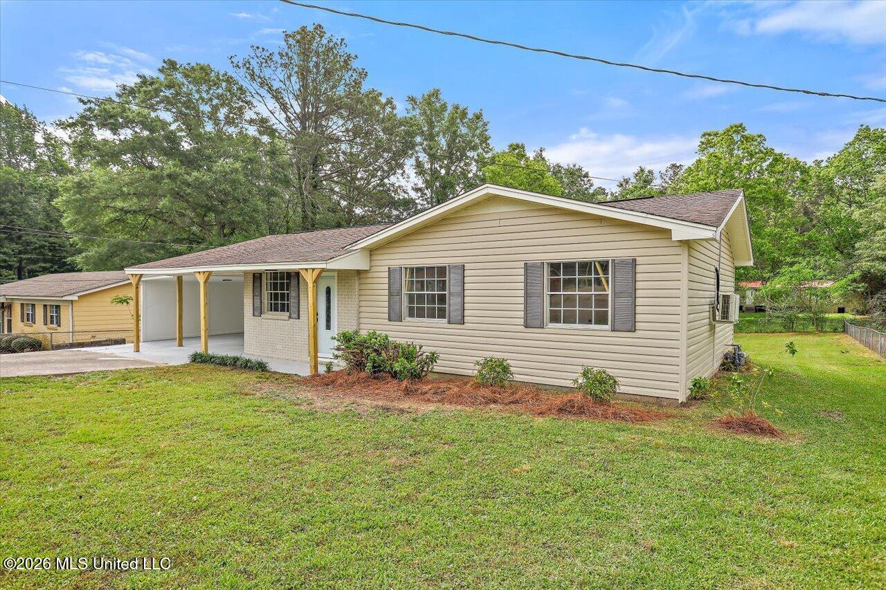 210 N Jadek Drive