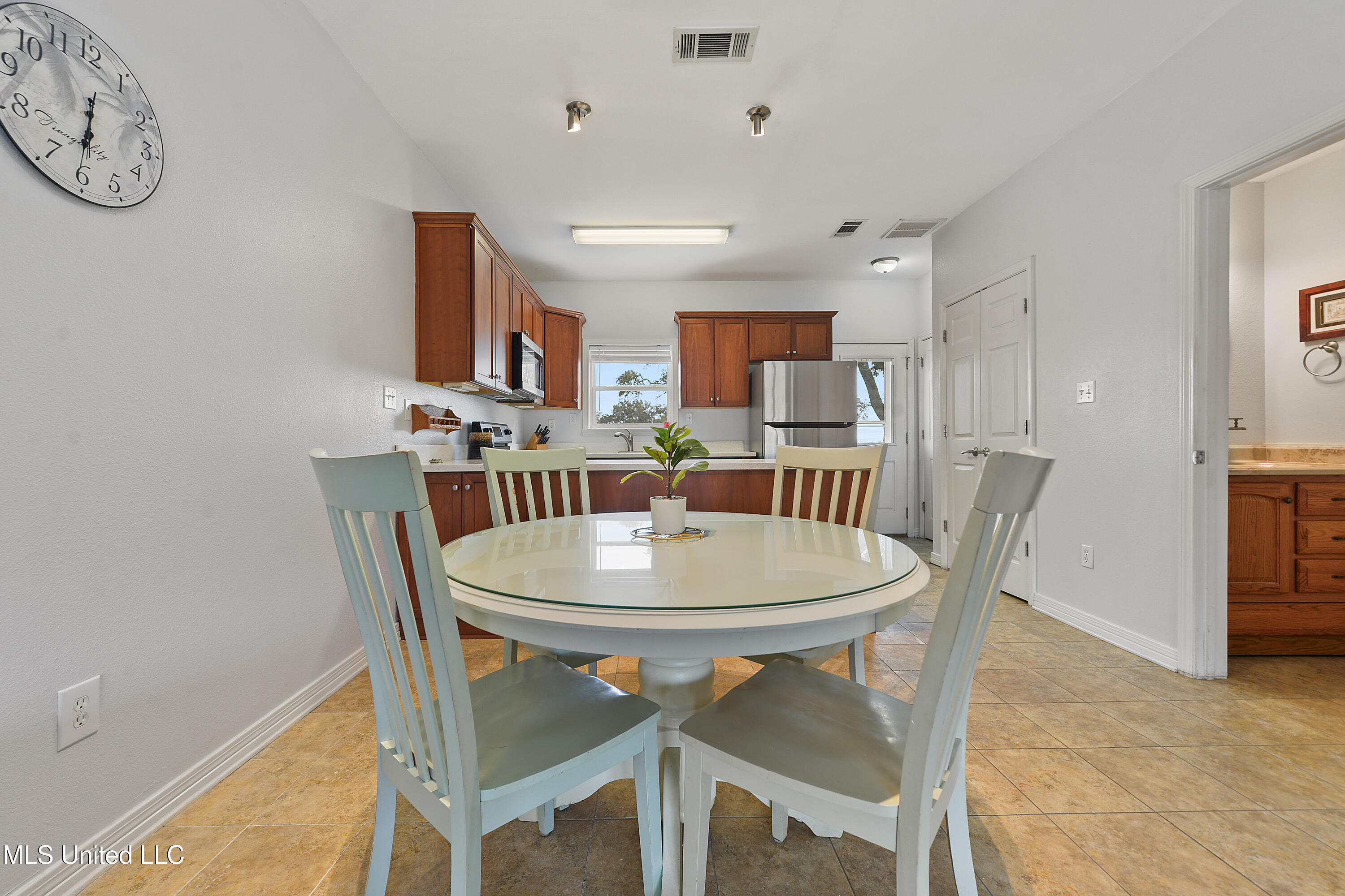 548 W Beach Boulevard #113, Long Beach, Mississippi image 8