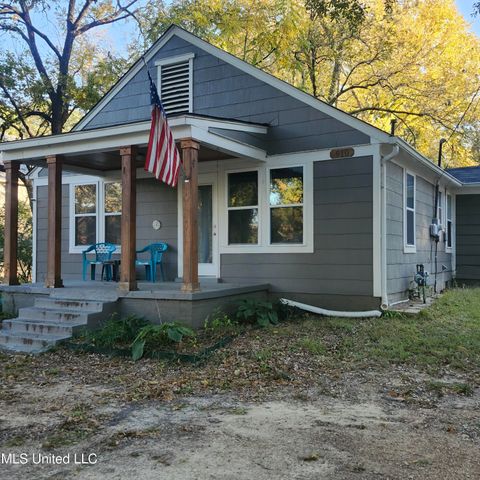 Homes For Sale - 510 Strayhorn Street<br/> Senatobia, MS 38668