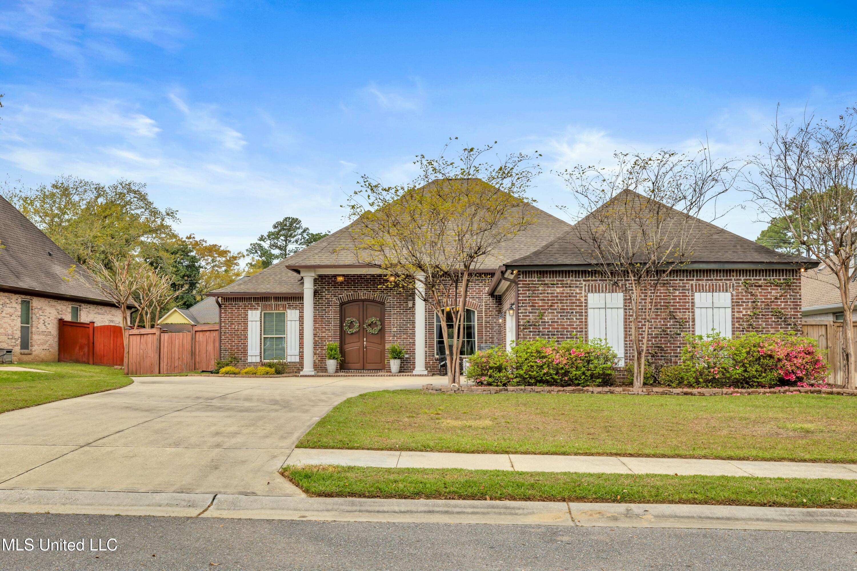 944 Caroline Drive, Biloxi, Mississippi image 1