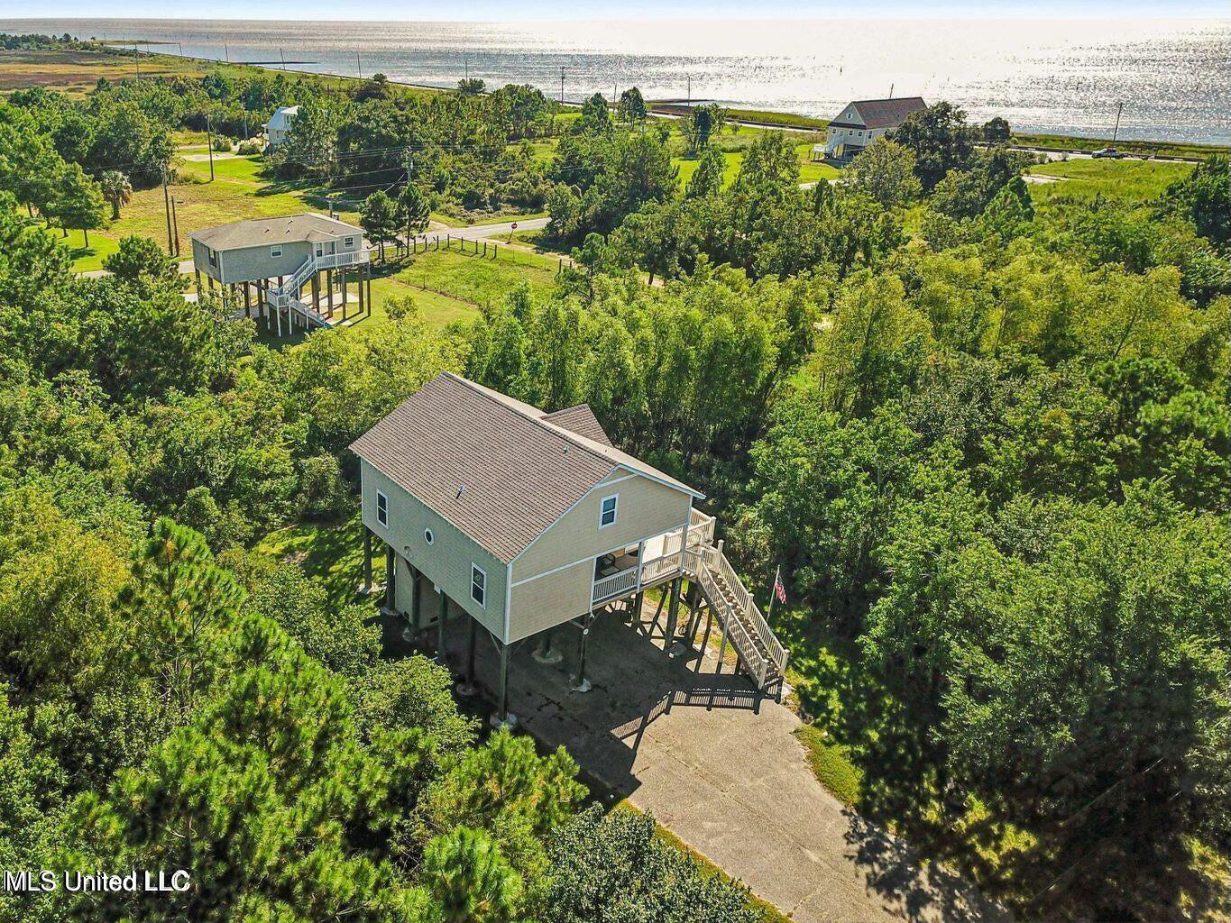 5068 Bordage Street, Bay Saint Louis, Mississippi image 5