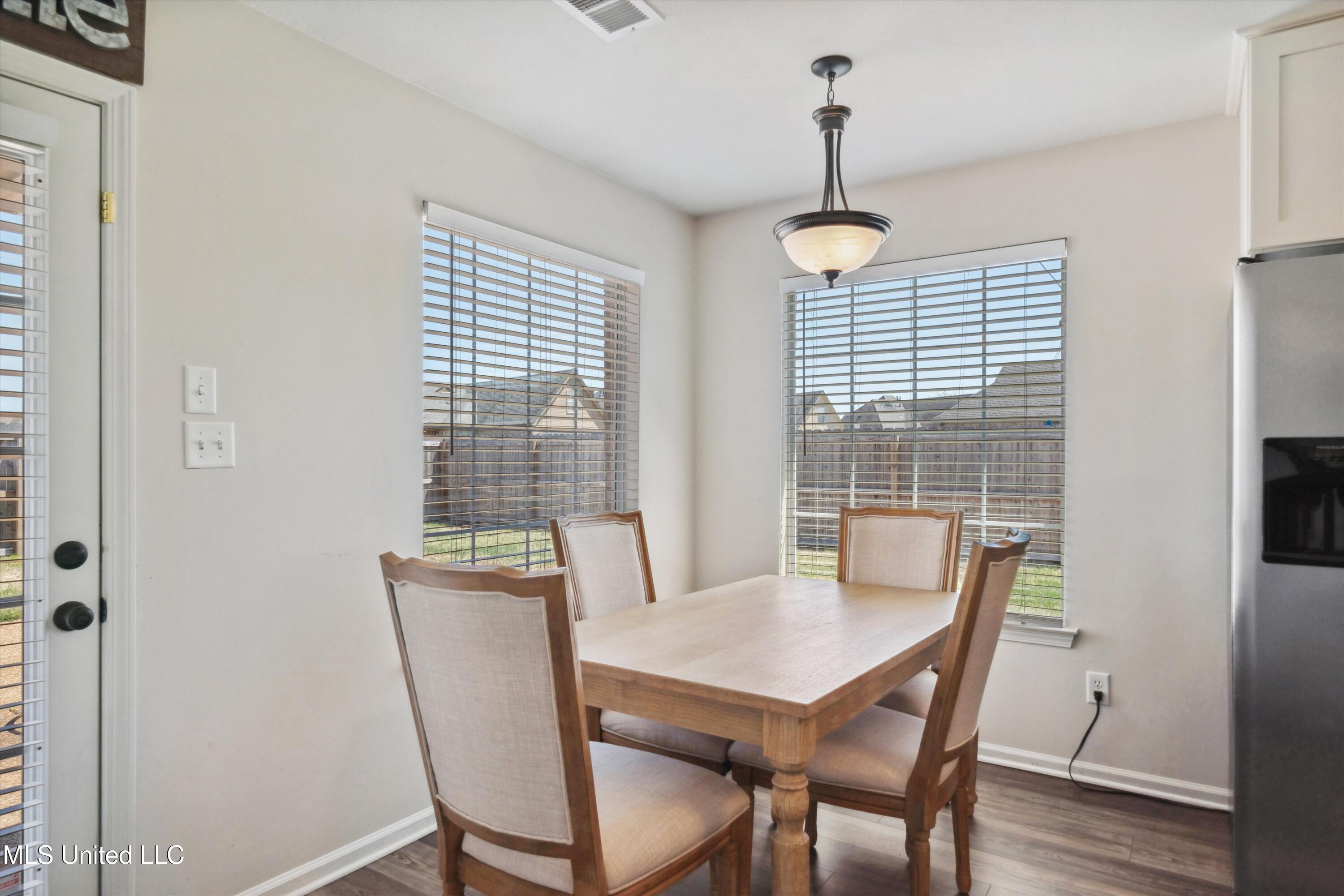 5830 E Bedford Loop, Southaven, Mississippi image 12