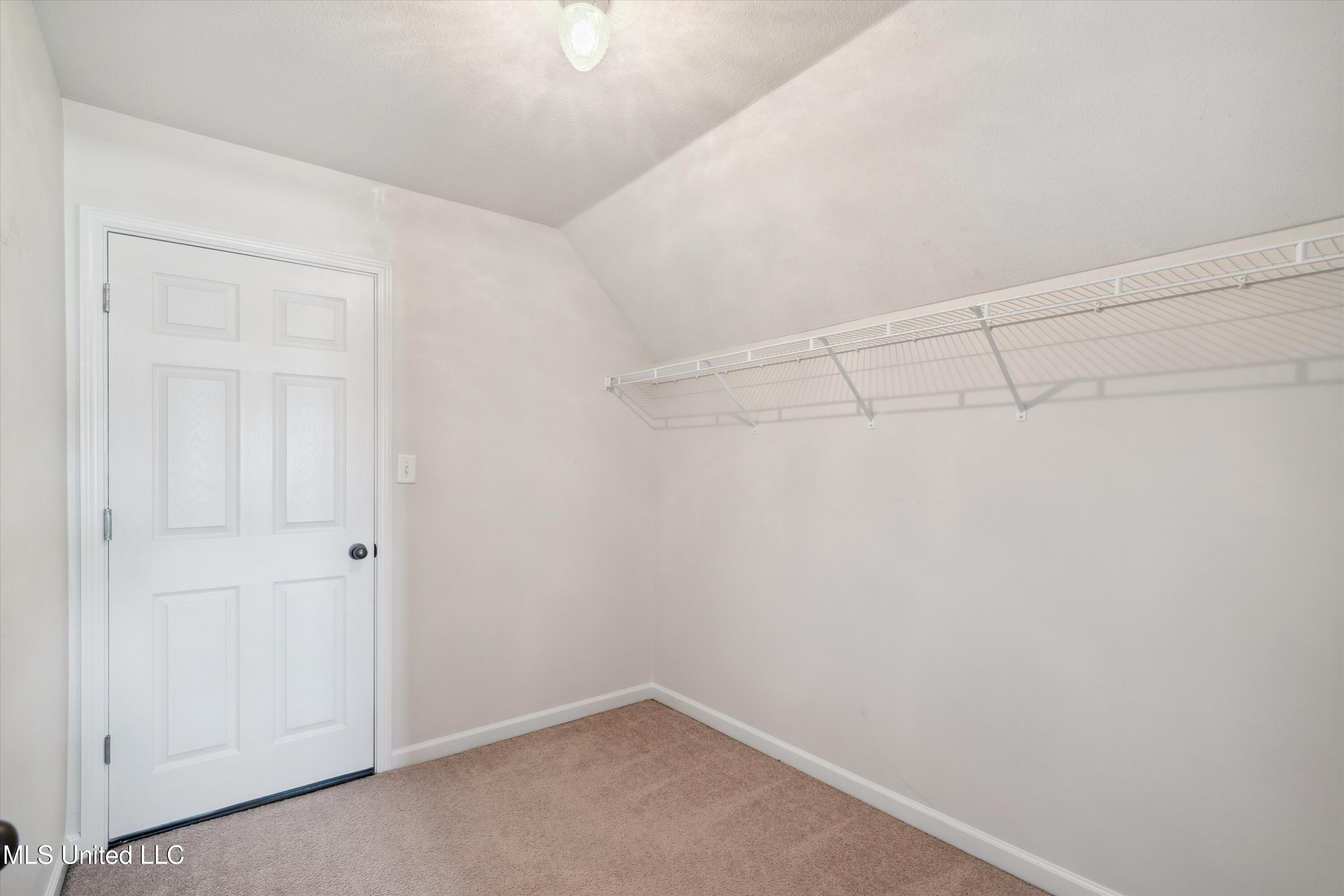 5830 E Bedford Loop, Southaven, Mississippi image 25