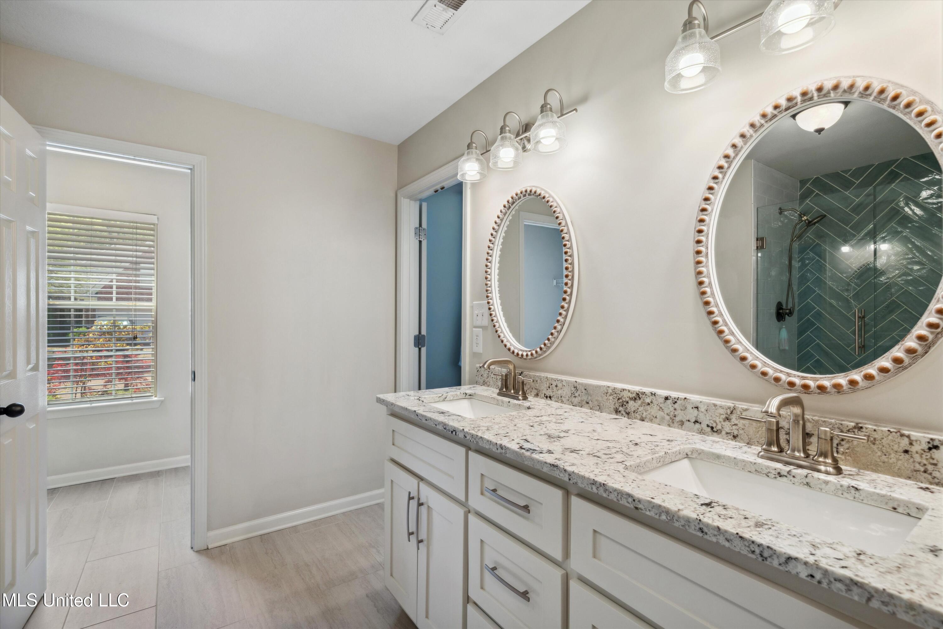 5830 E Bedford Loop, Southaven, Mississippi image 19