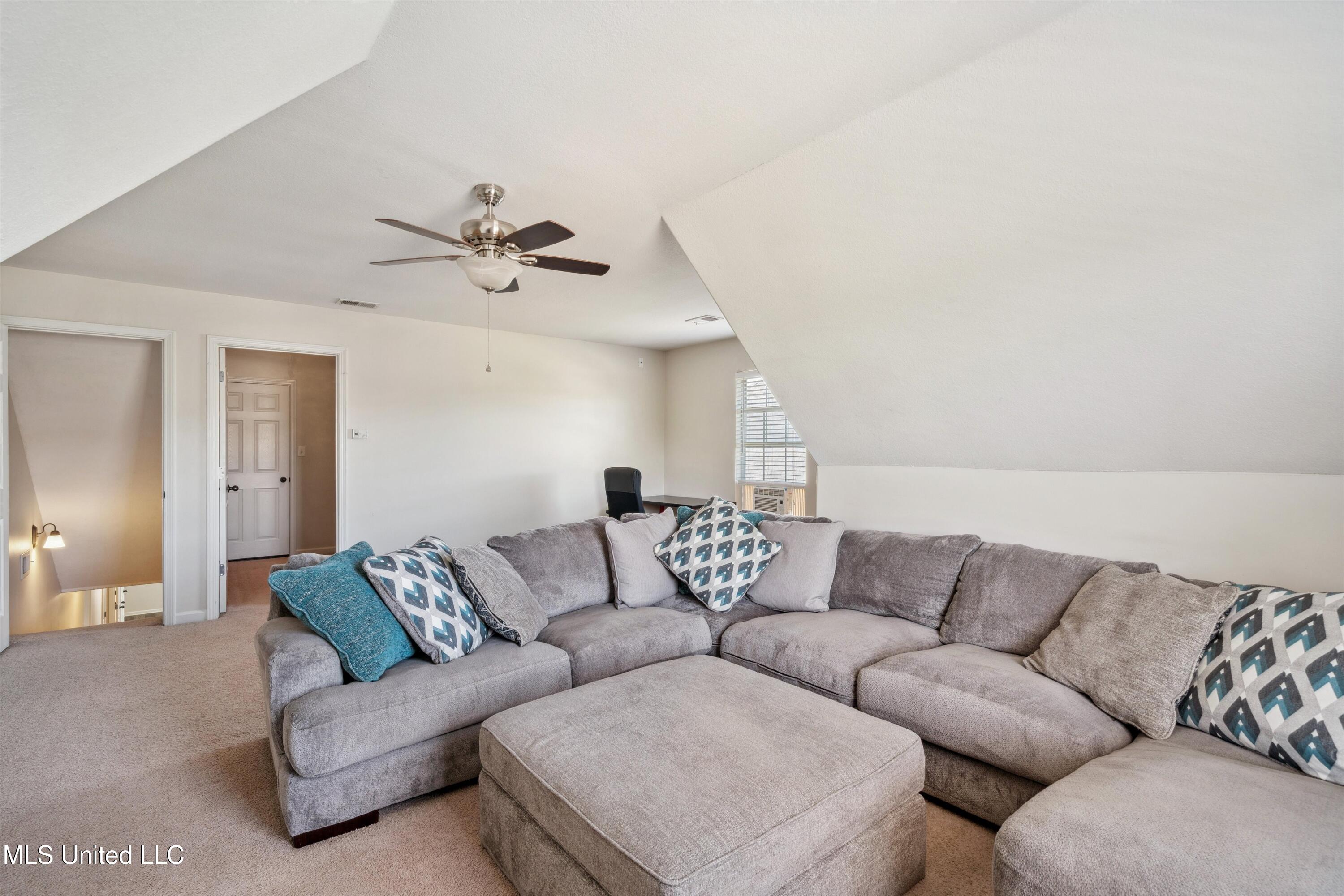 5830 E Bedford Loop, Southaven, Mississippi image 24