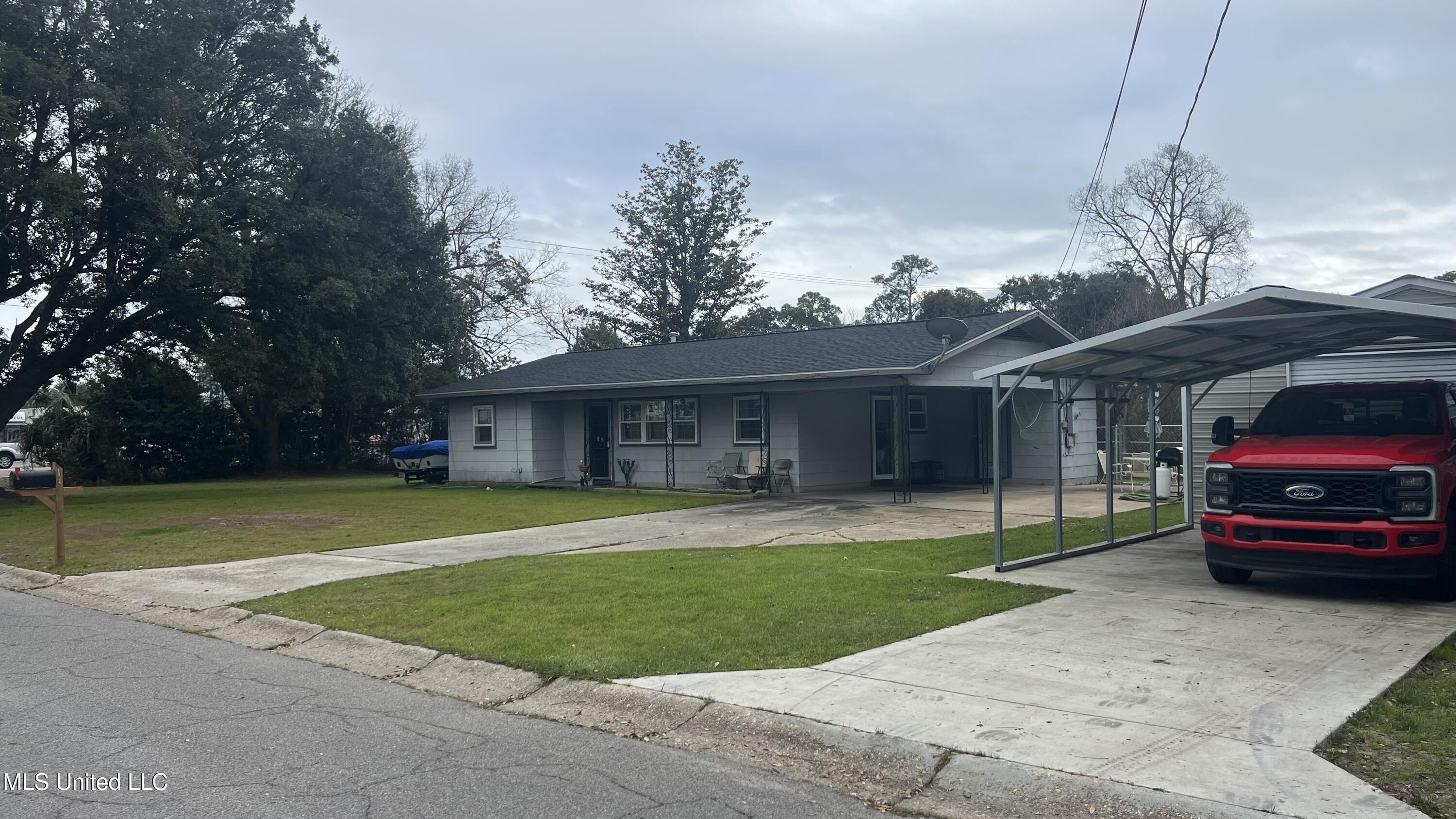 13 E Park Street, Gulfport, Mississippi image 2