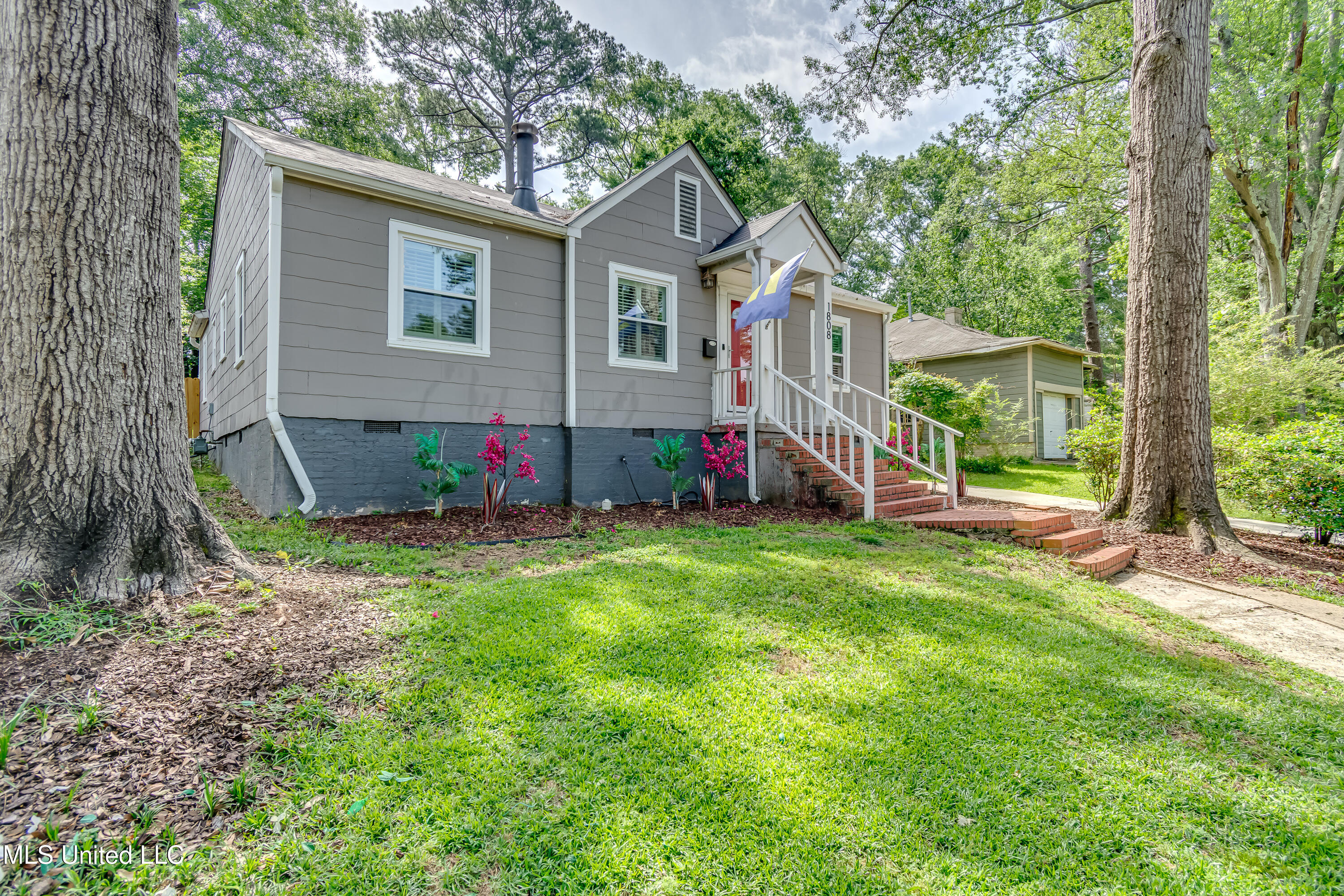 1808 Myrtle Street, Jackson, Mississippi image 7