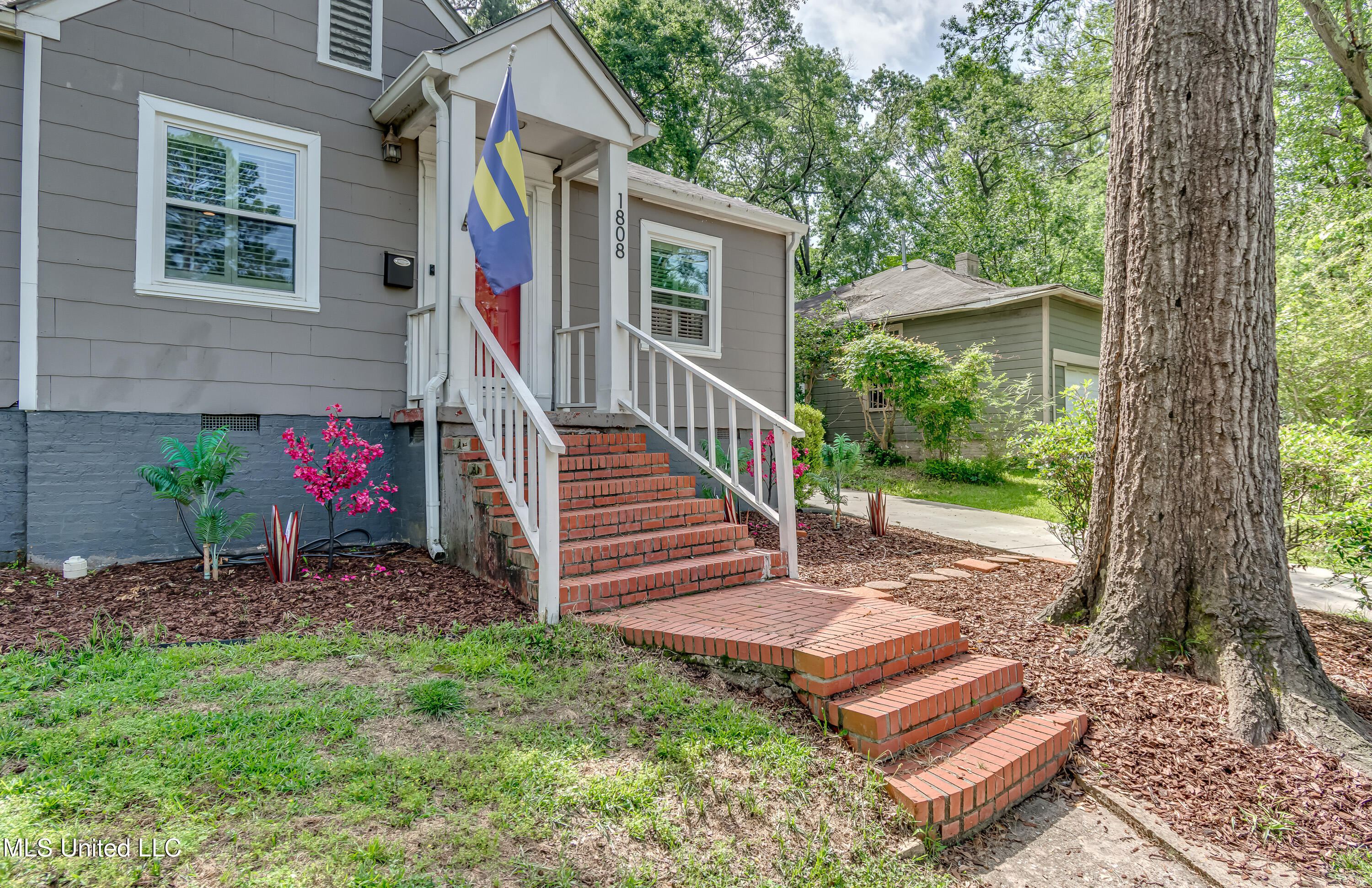 1808 Myrtle Street, Jackson, Mississippi image 3