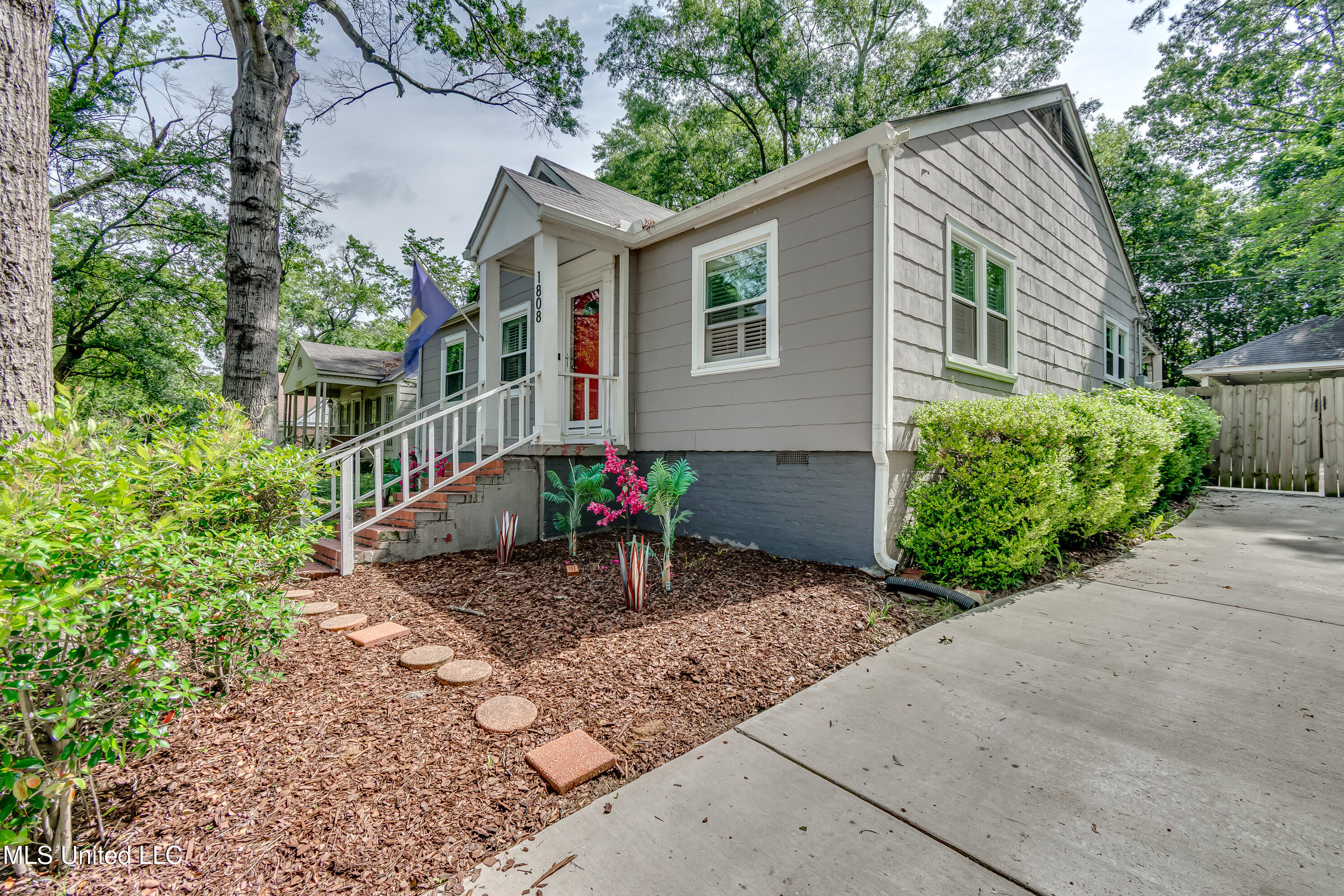 1808 Myrtle Street, Jackson, Mississippi image 5