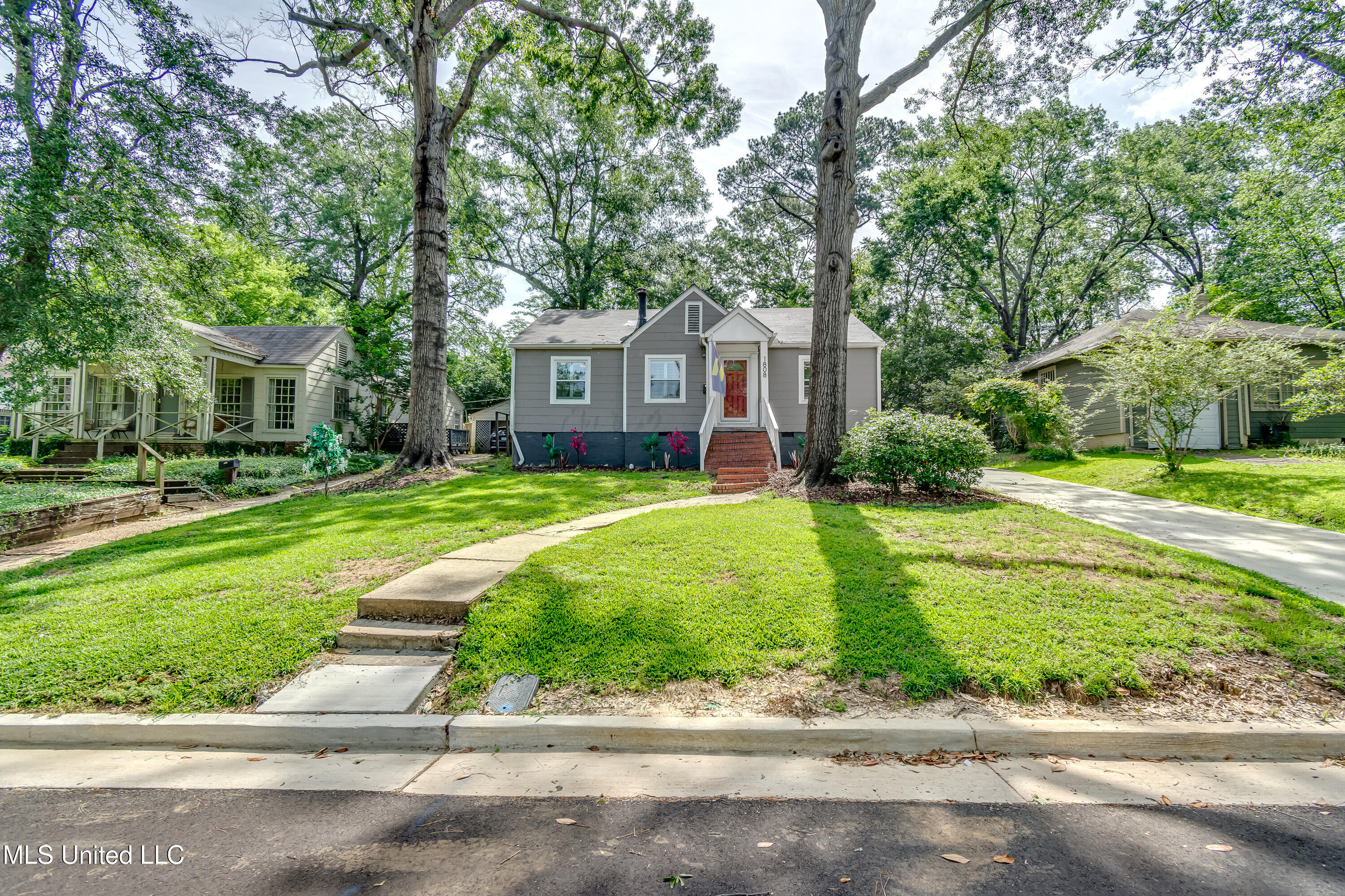 1808 Myrtle Street, Jackson, Mississippi image 2