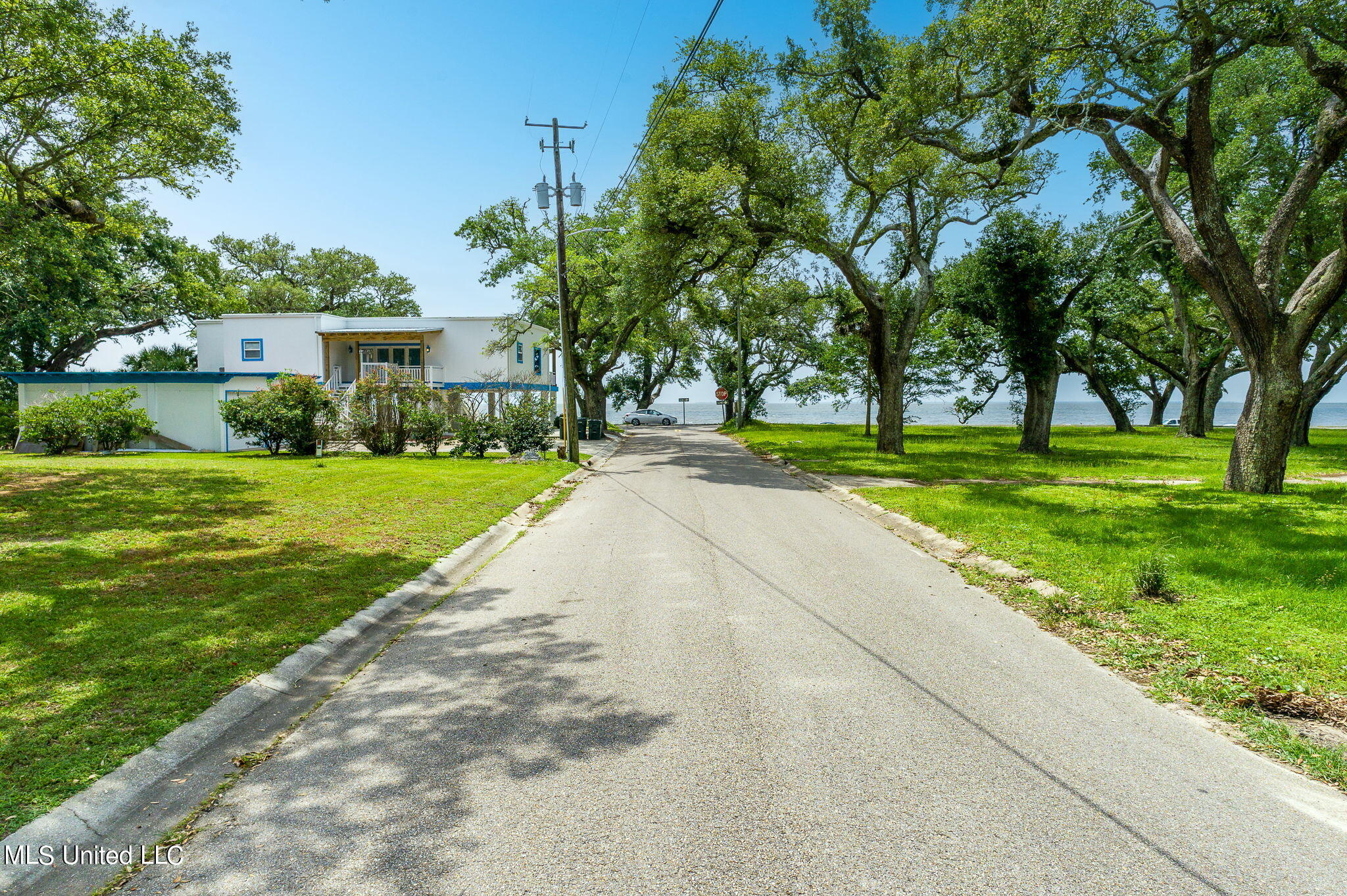 103 E Azalea Drive, Gulfport, Mississippi image 7