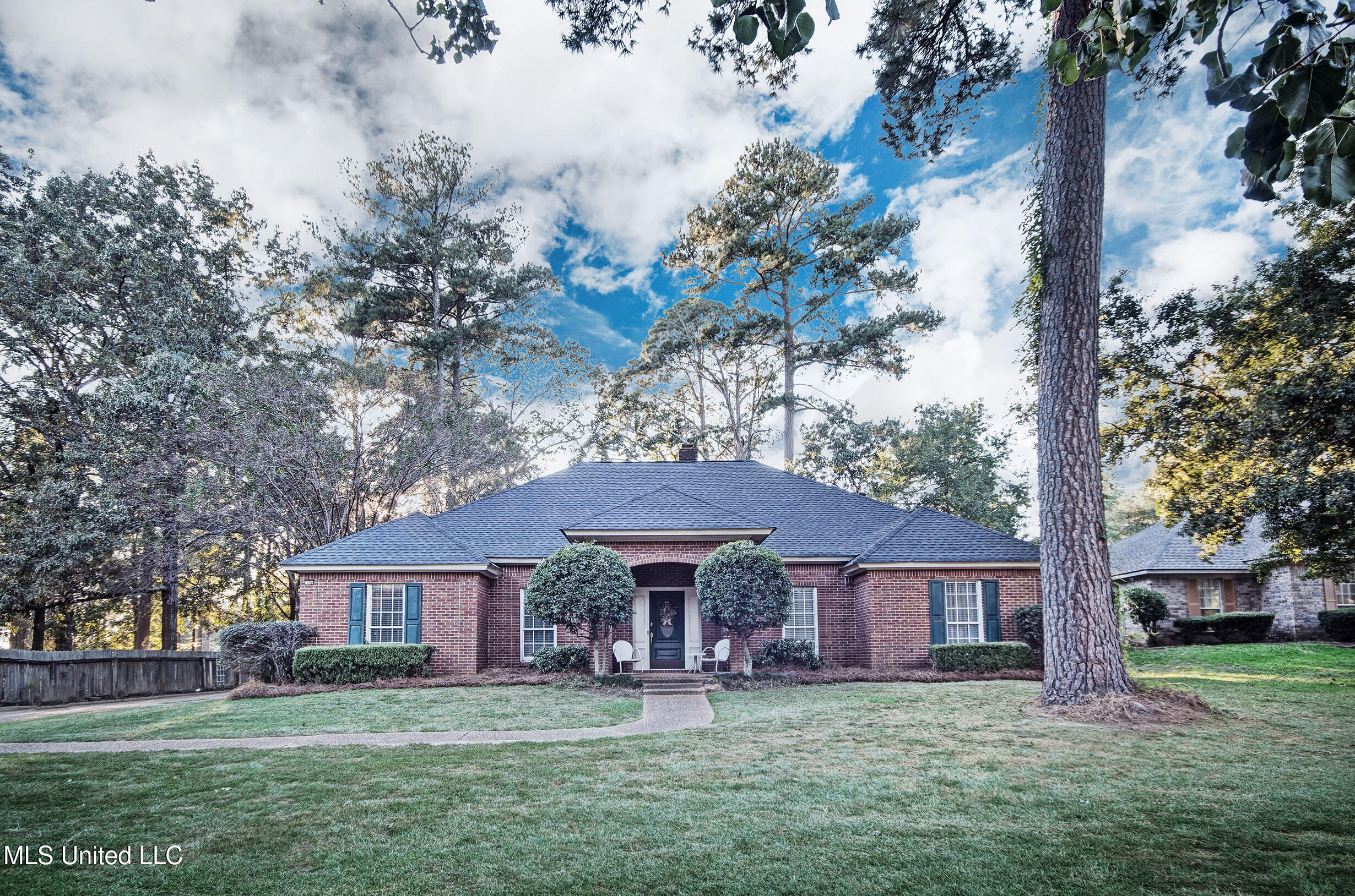 407 Parkway Road, Brandon, Mississippi image 1