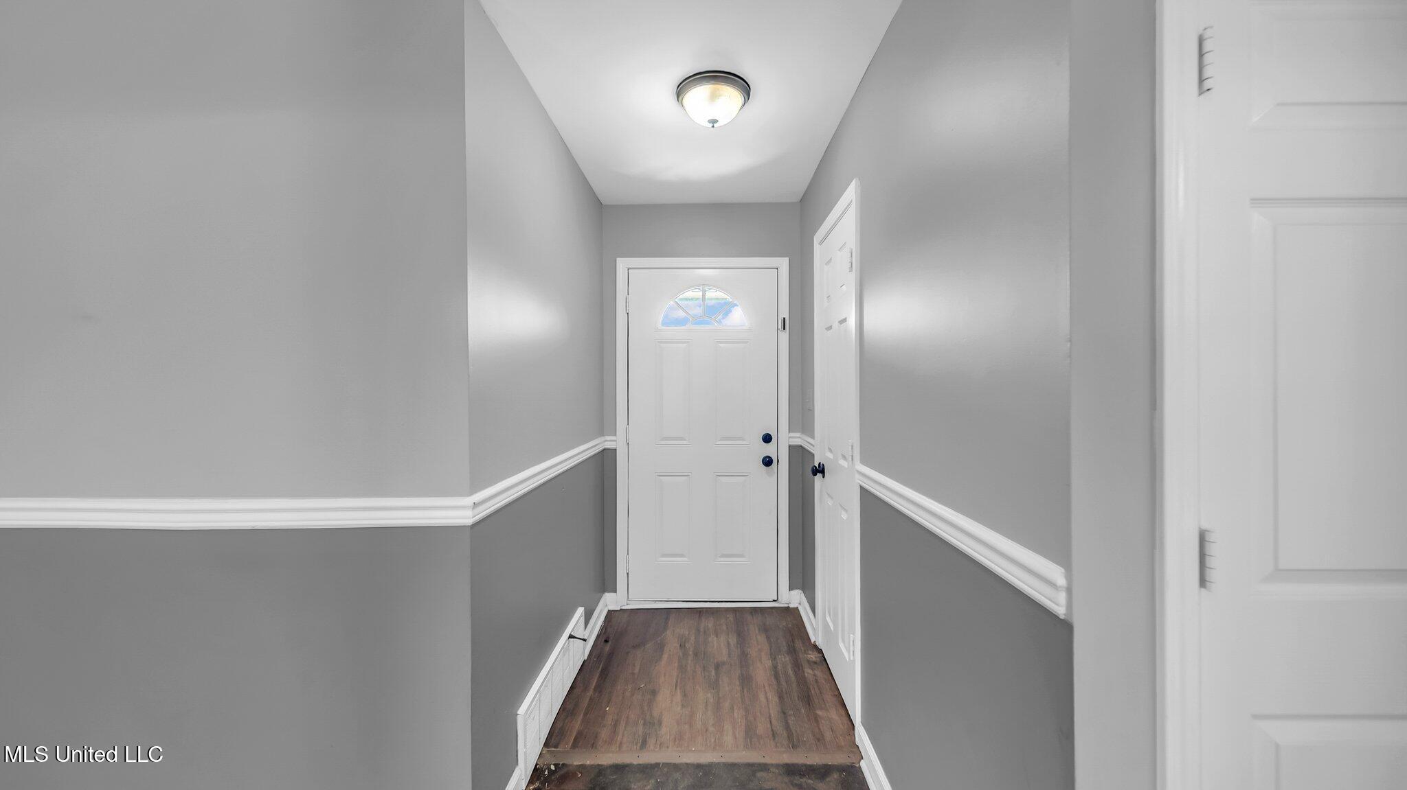 5086 Elmore Road, Southaven, Mississippi image 7