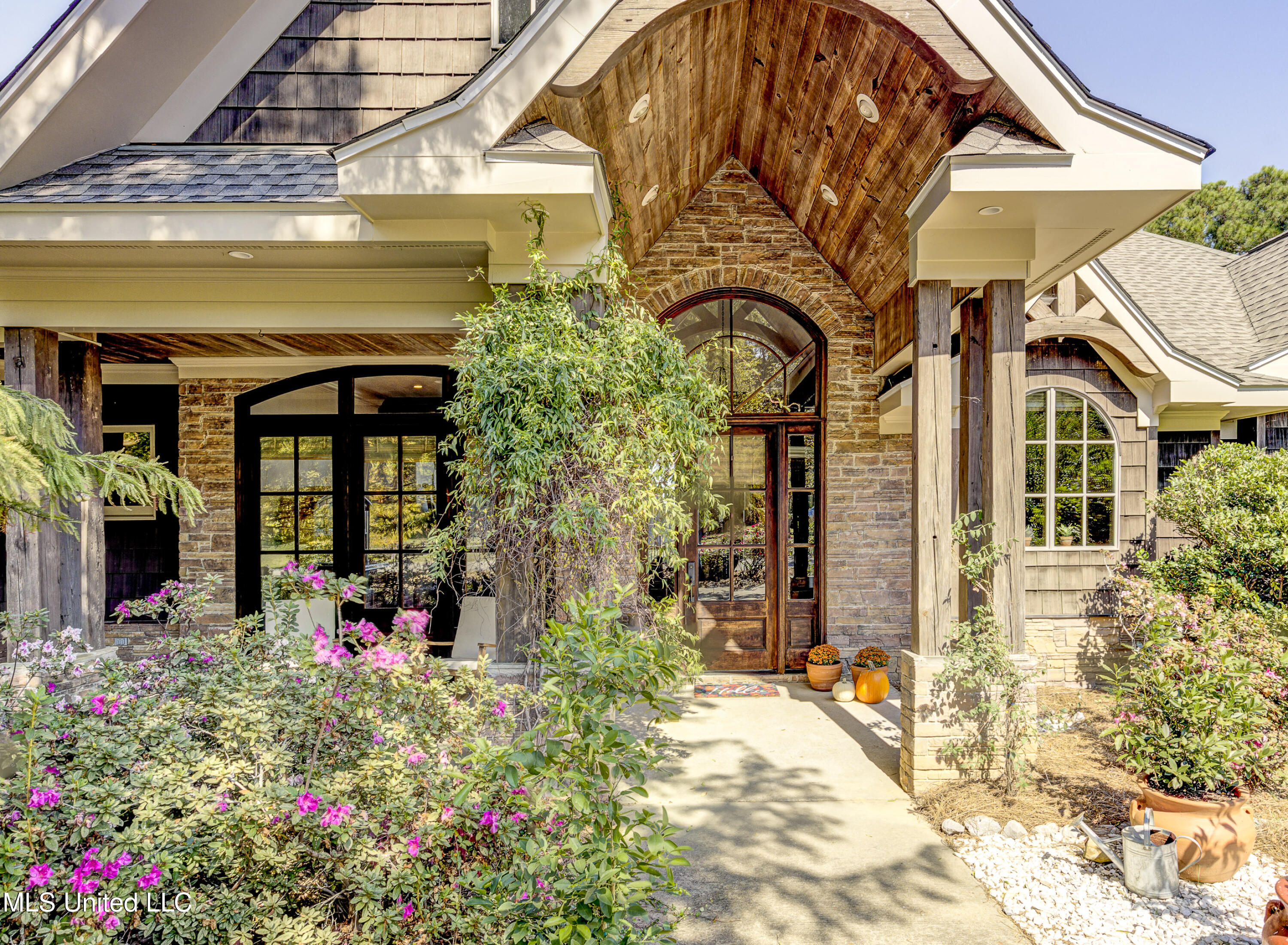 626 Cedar Hill Road, Flora, Mississippi image 2