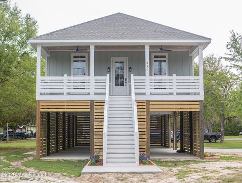 Homes For Sale - 350 Menge Avenue<br/> Pass Christian, MS 39571