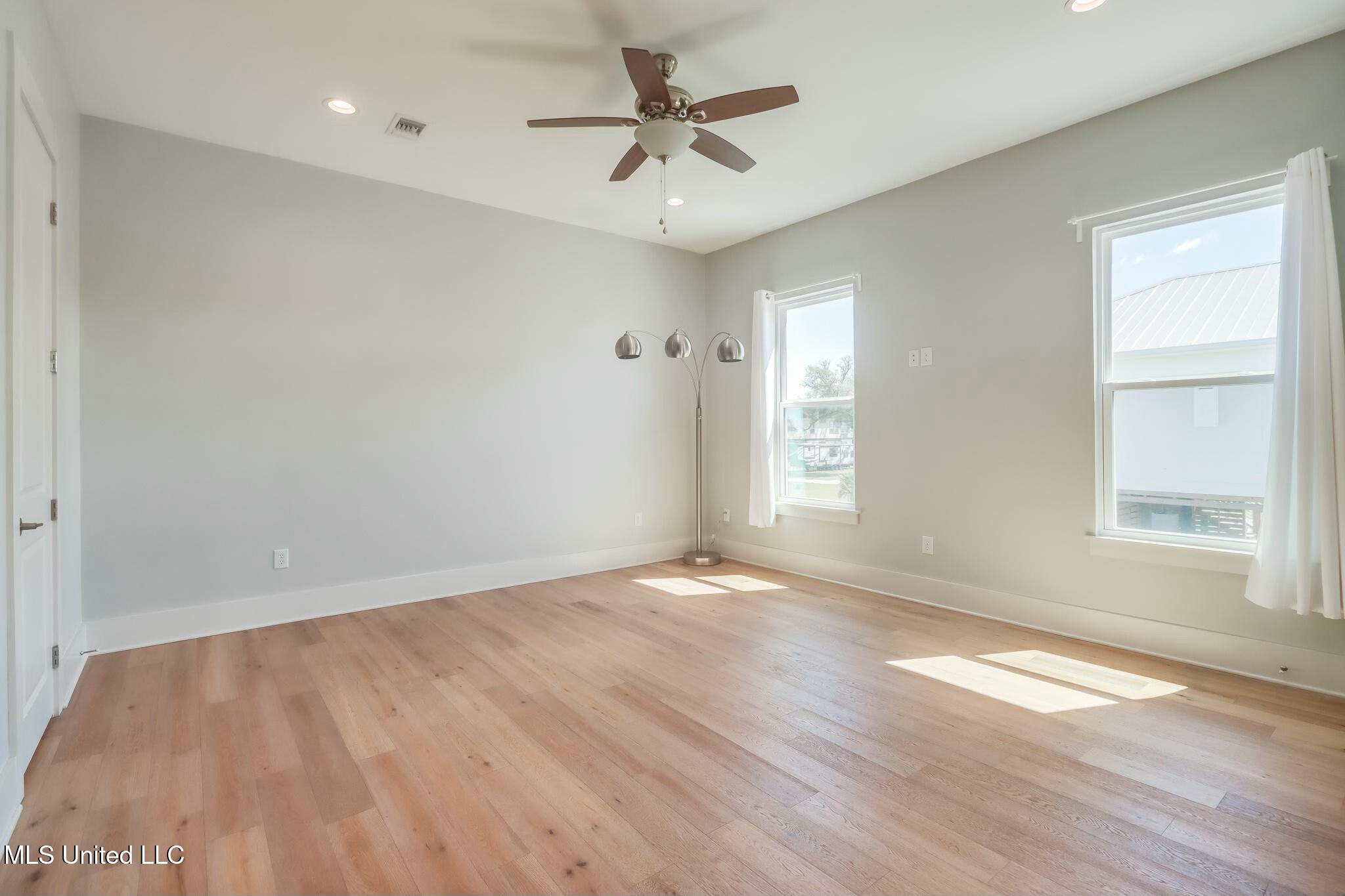 502 Woodward Avenue, Gulfport, Mississippi image 12