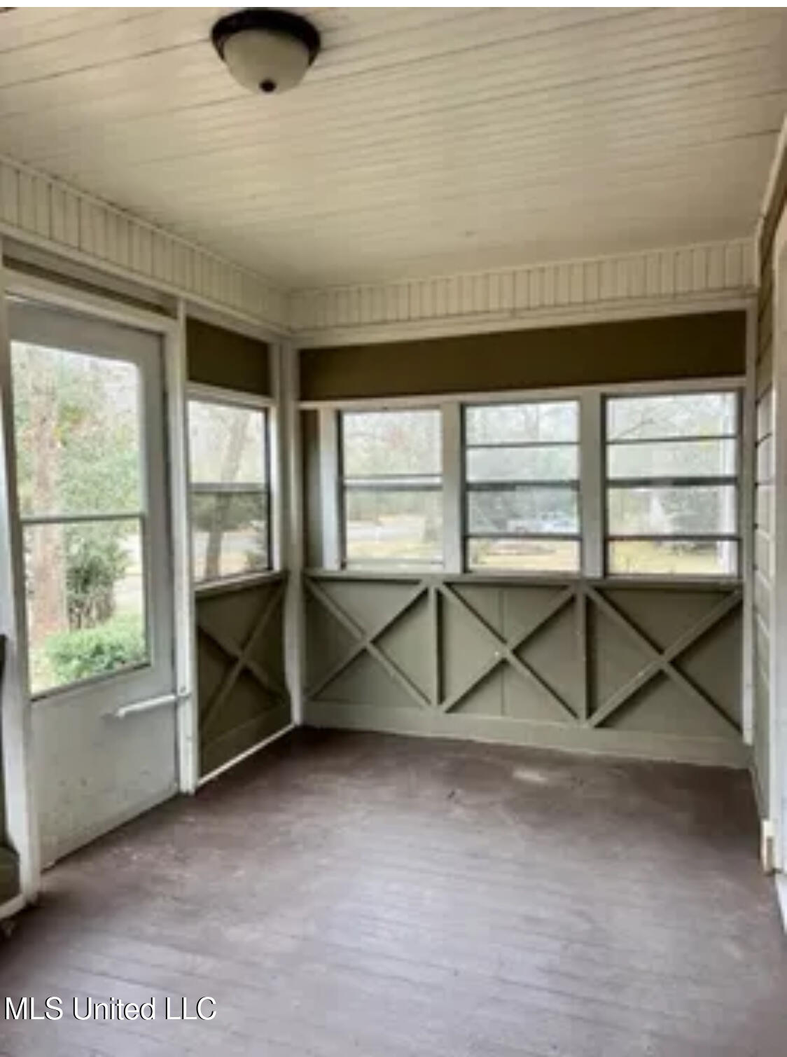 2206 N 3rd Avenue, Laurel, Mississippi image 14