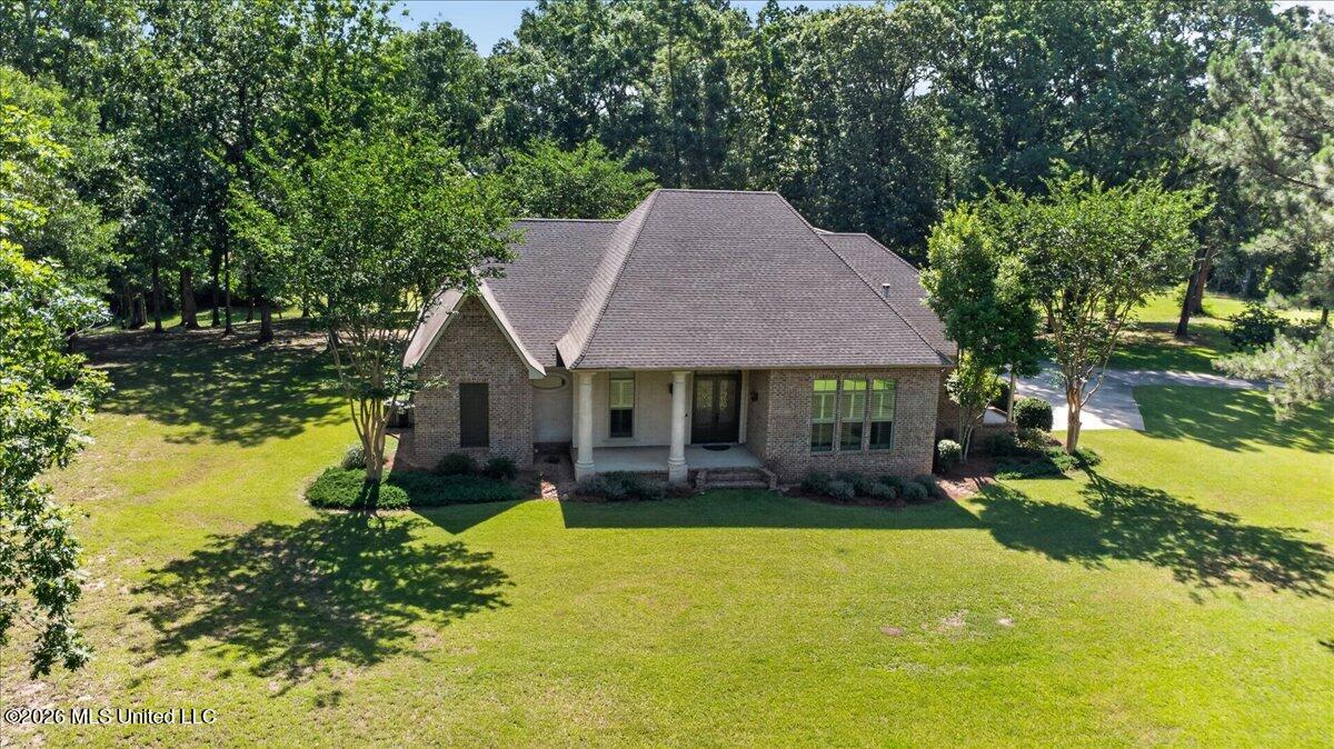 1043 Stonegate Drive