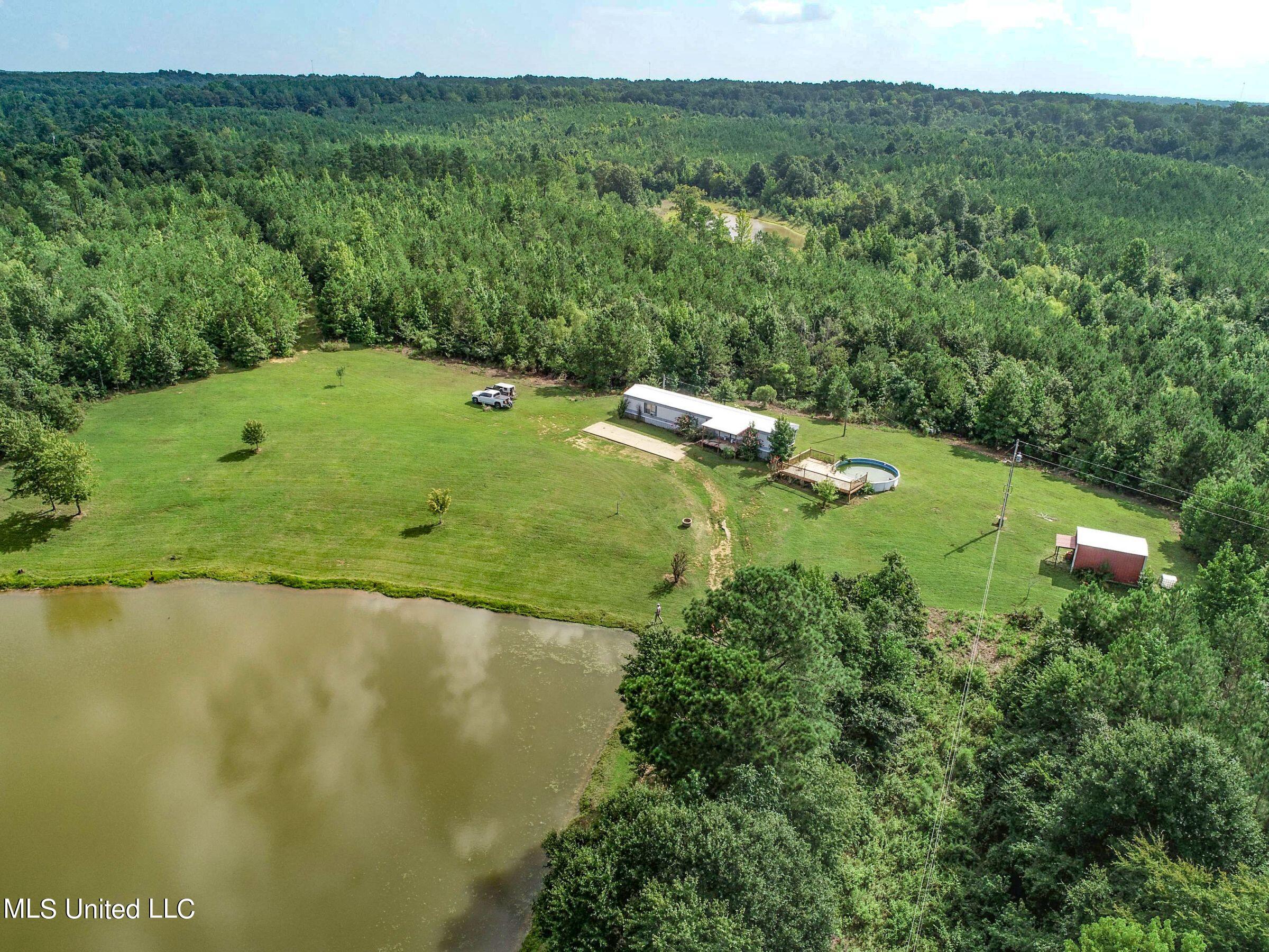 1968 Crouch Road, Batesville, Mississippi image 15