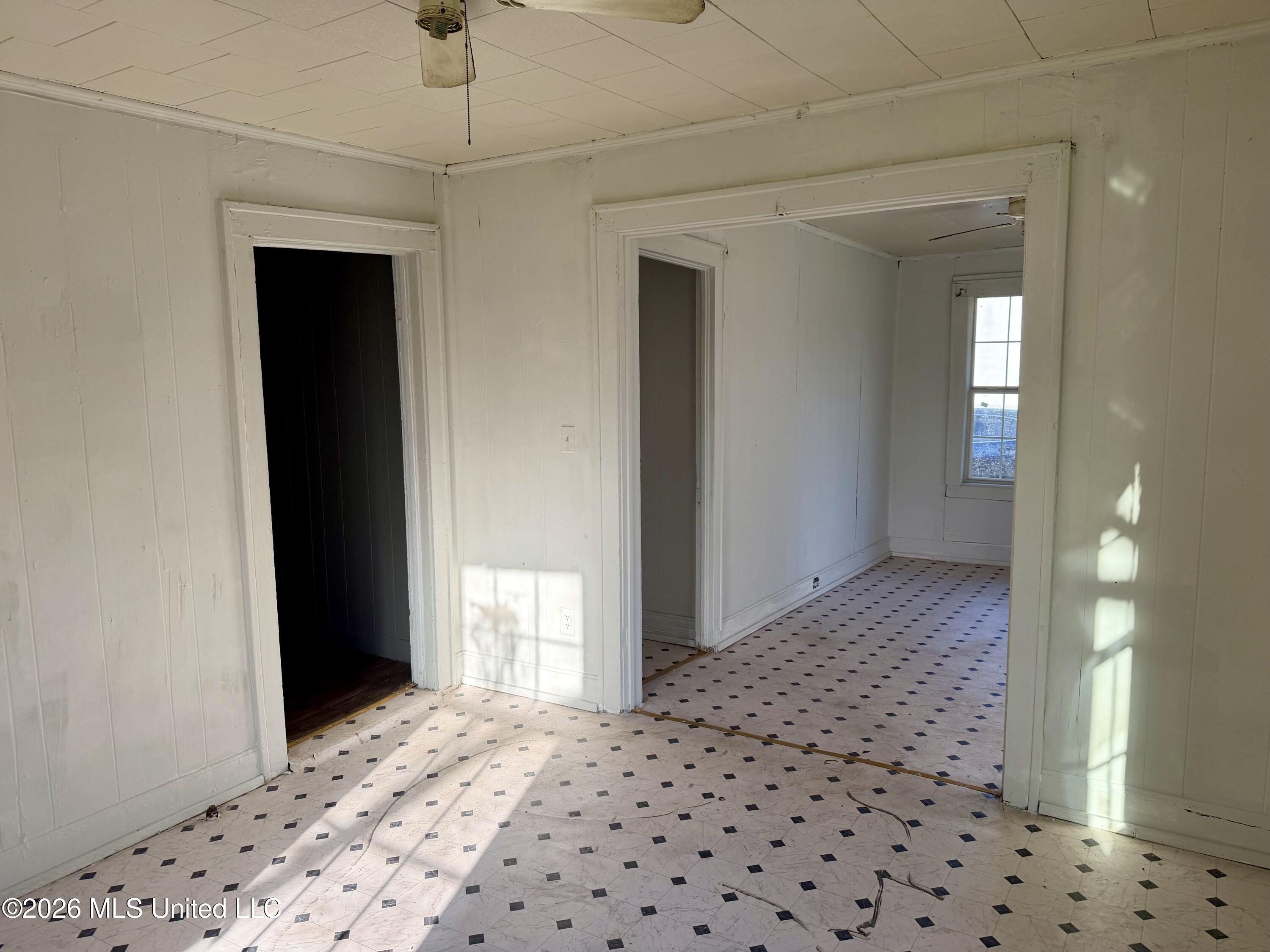 115 W 4th Street